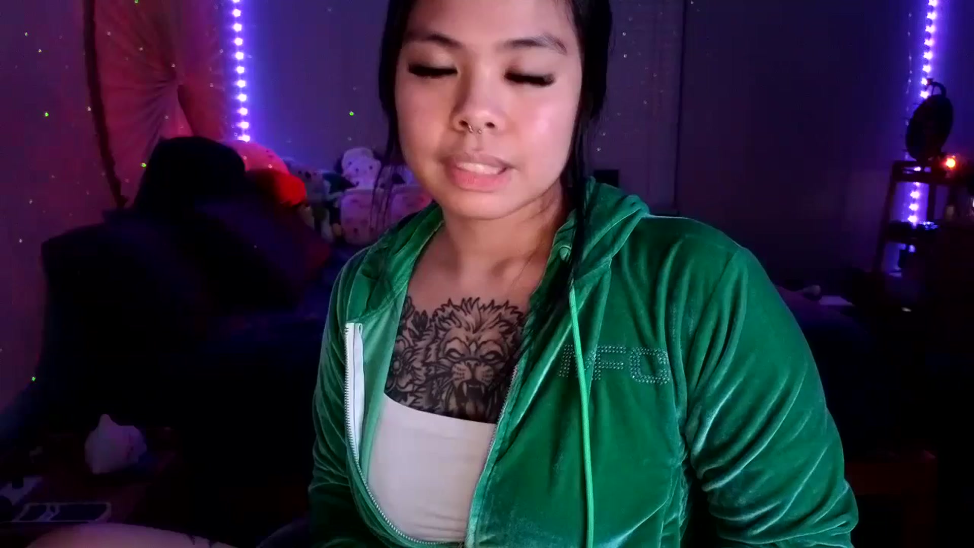Gallery image thumbnail from dolllface's myfreecams stream on, 12/04/2024, 13:05 image 1 of 20