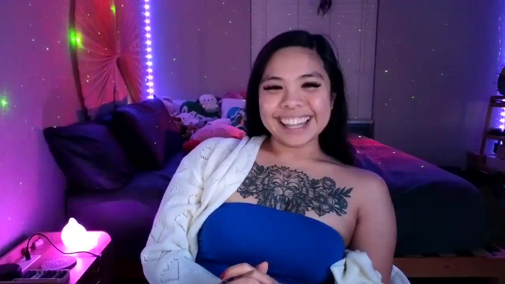 Gallery image thumbnail from dolllface's myfreecams stream on, 12/07/2024, 10:58 image 14 of 20