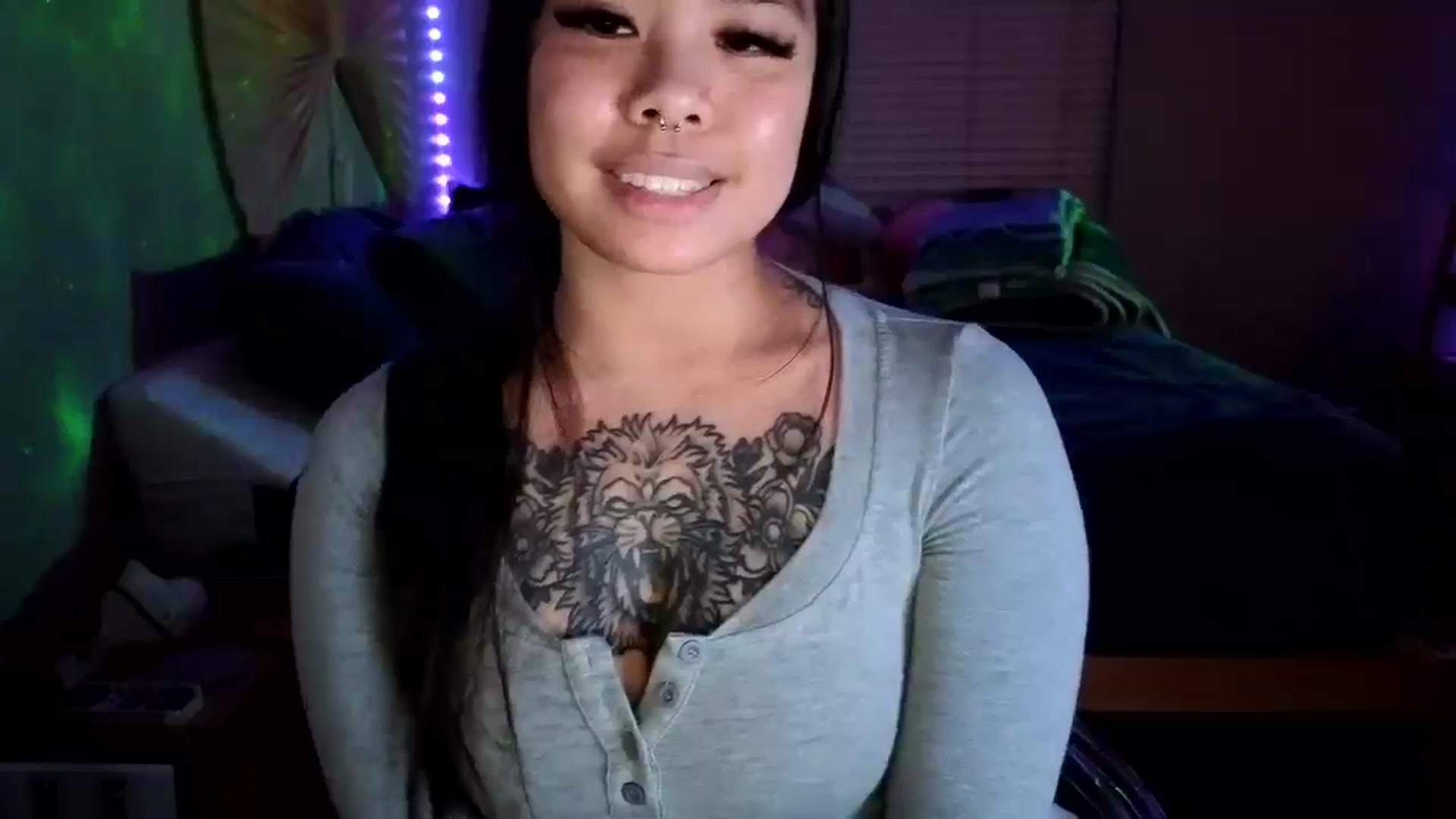 Gallery image thumbnail from dolllface's myfreecams stream on, 12/18/2024, 12:28 image 7 of 20