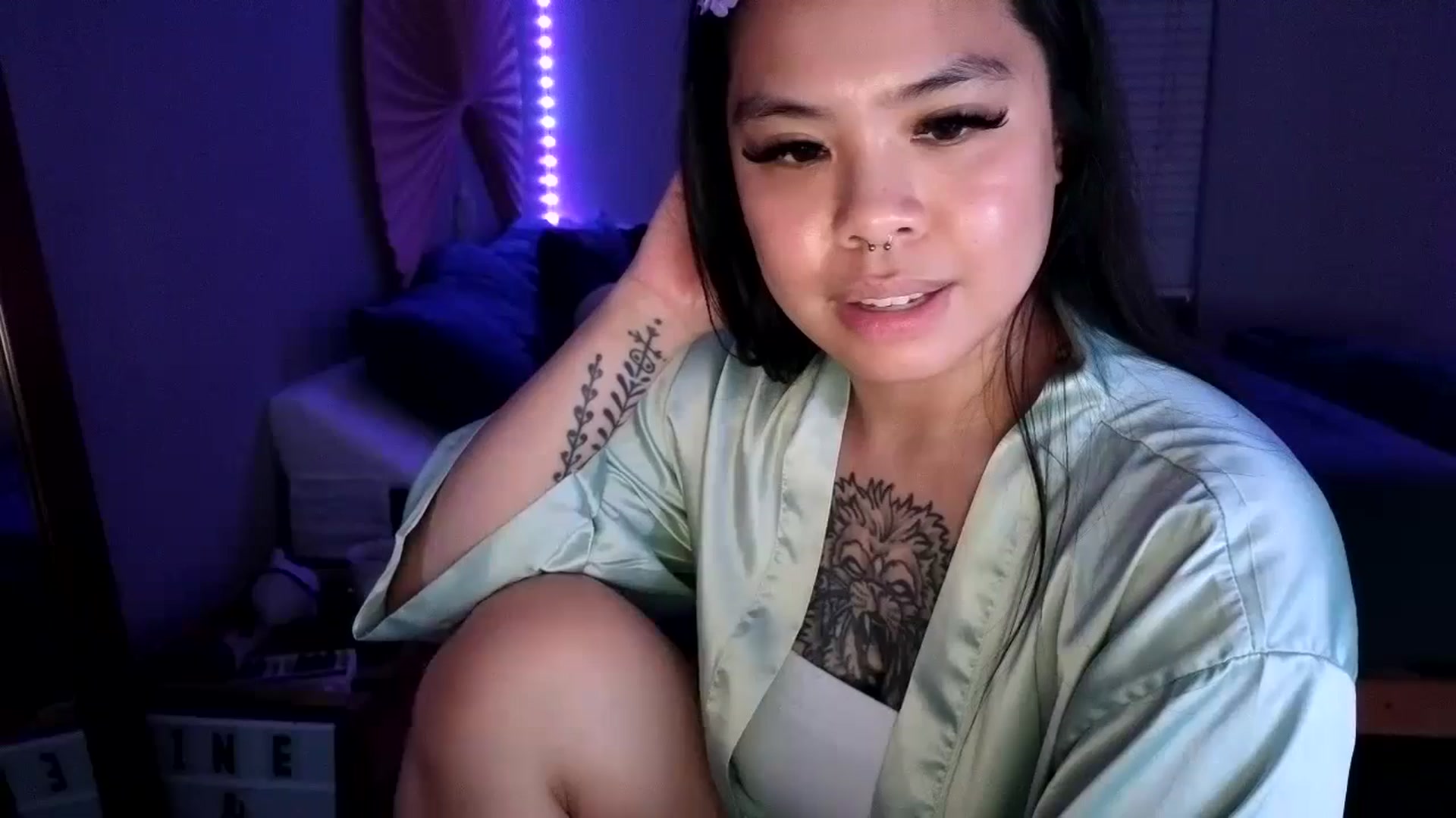 Gallery image thumbnail from dolllface's myfreecams stream on, 12/19/2024, 09:06 image 6 of 20