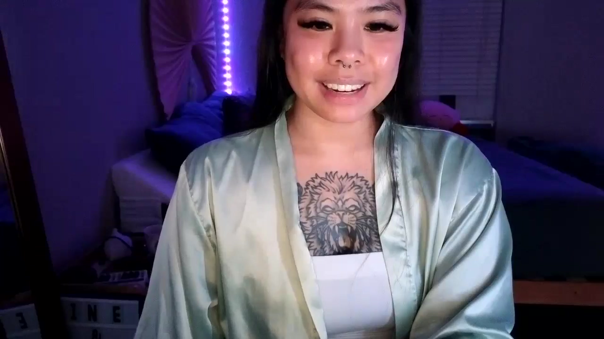 Gallery image thumbnail from dolllface's myfreecams stream on, 12/19/2024, 09:06 image 7 of 20
