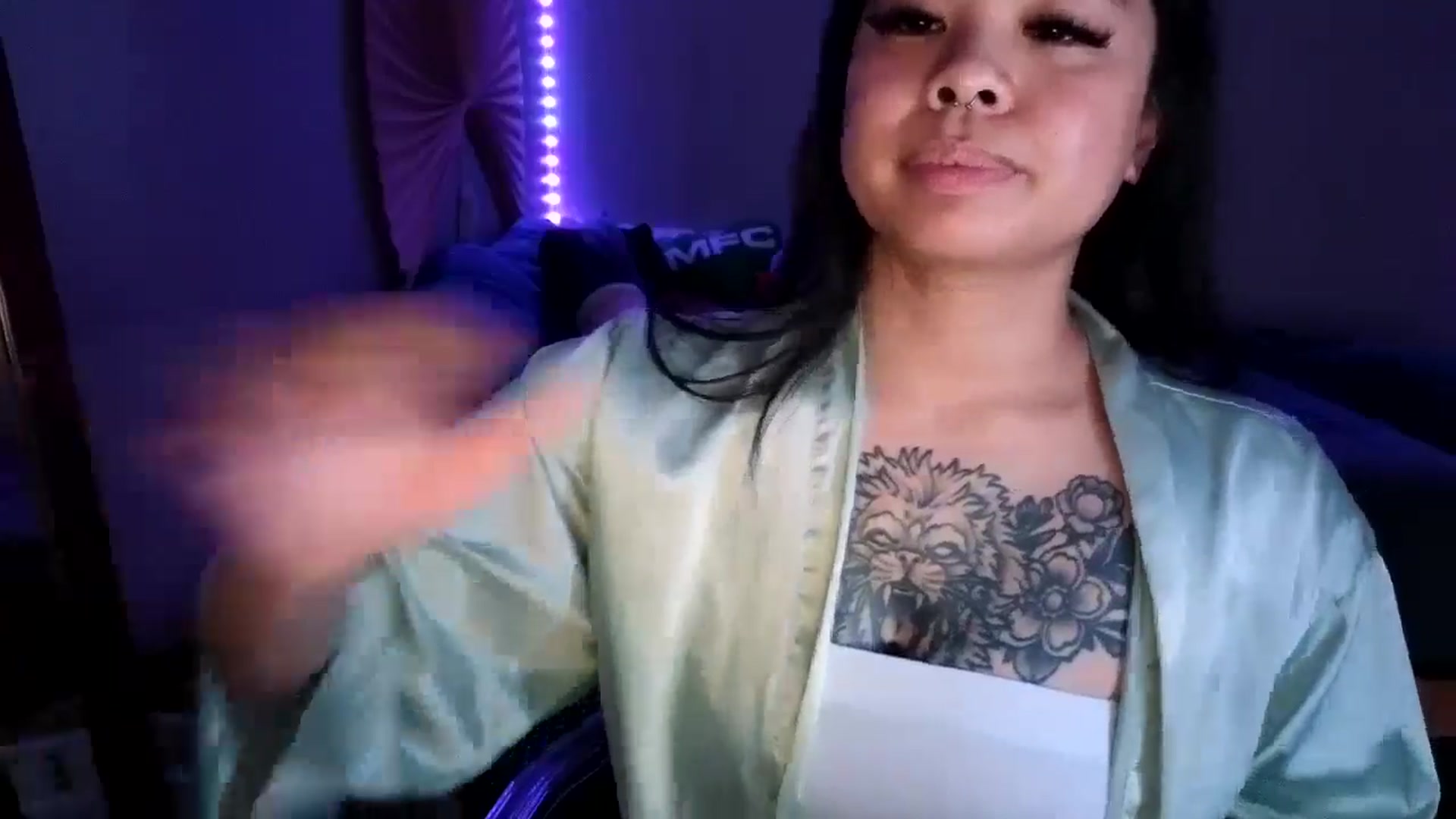 Gallery image thumbnail from dolllface's myfreecams stream on, 12/19/2024, 09:06 image 5 of 20