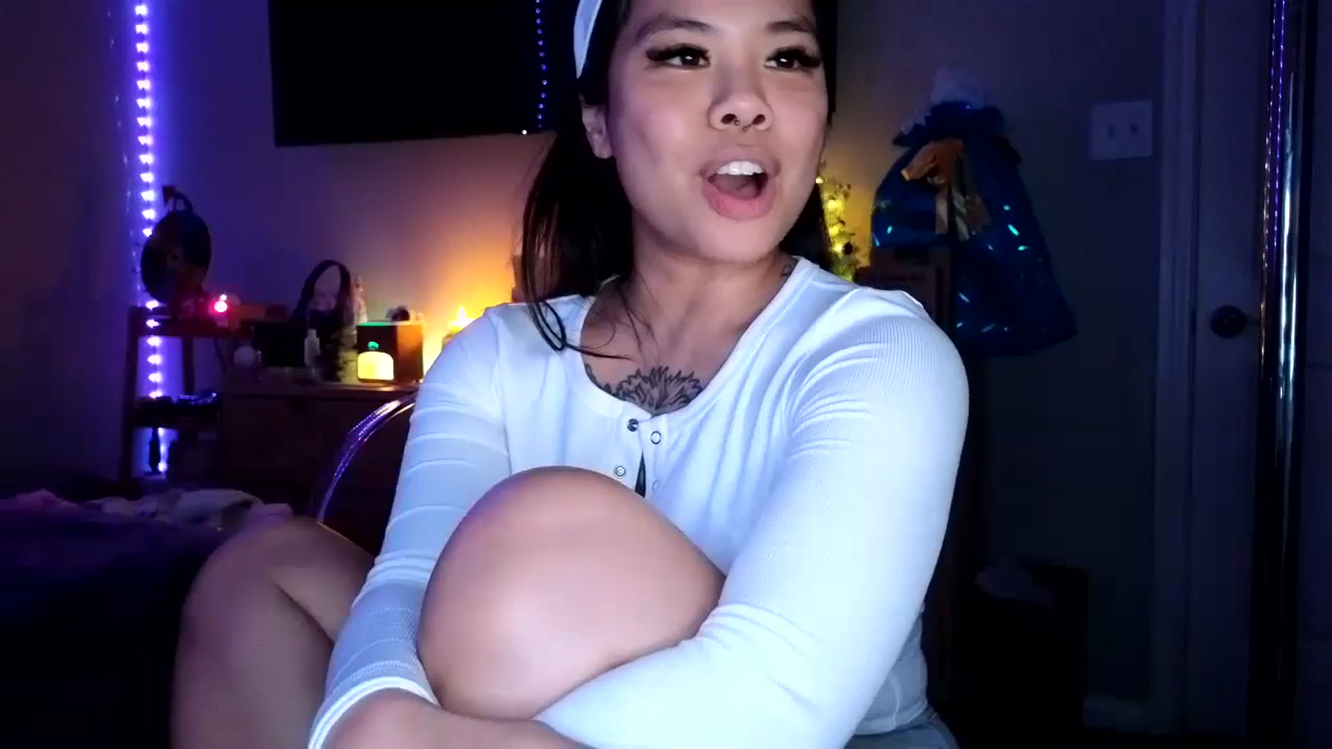 Gallery image thumbnail from dolllface's myfreecams stream on, 12/20/2024, 08:09 image 7 of 20