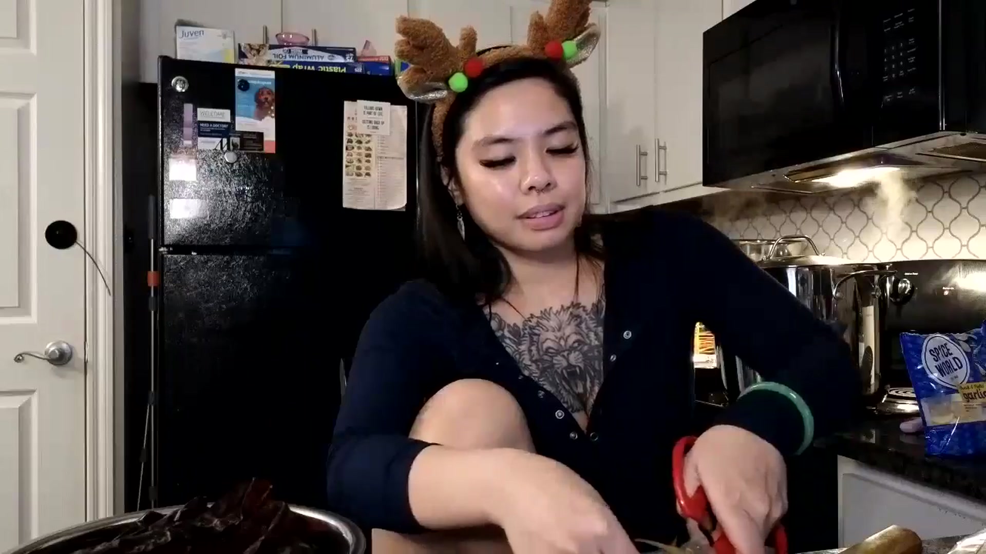 Gallery image thumbnail from dolllface's myfreecams stream on, 12/24/2024, 10:54 image 19 of 20