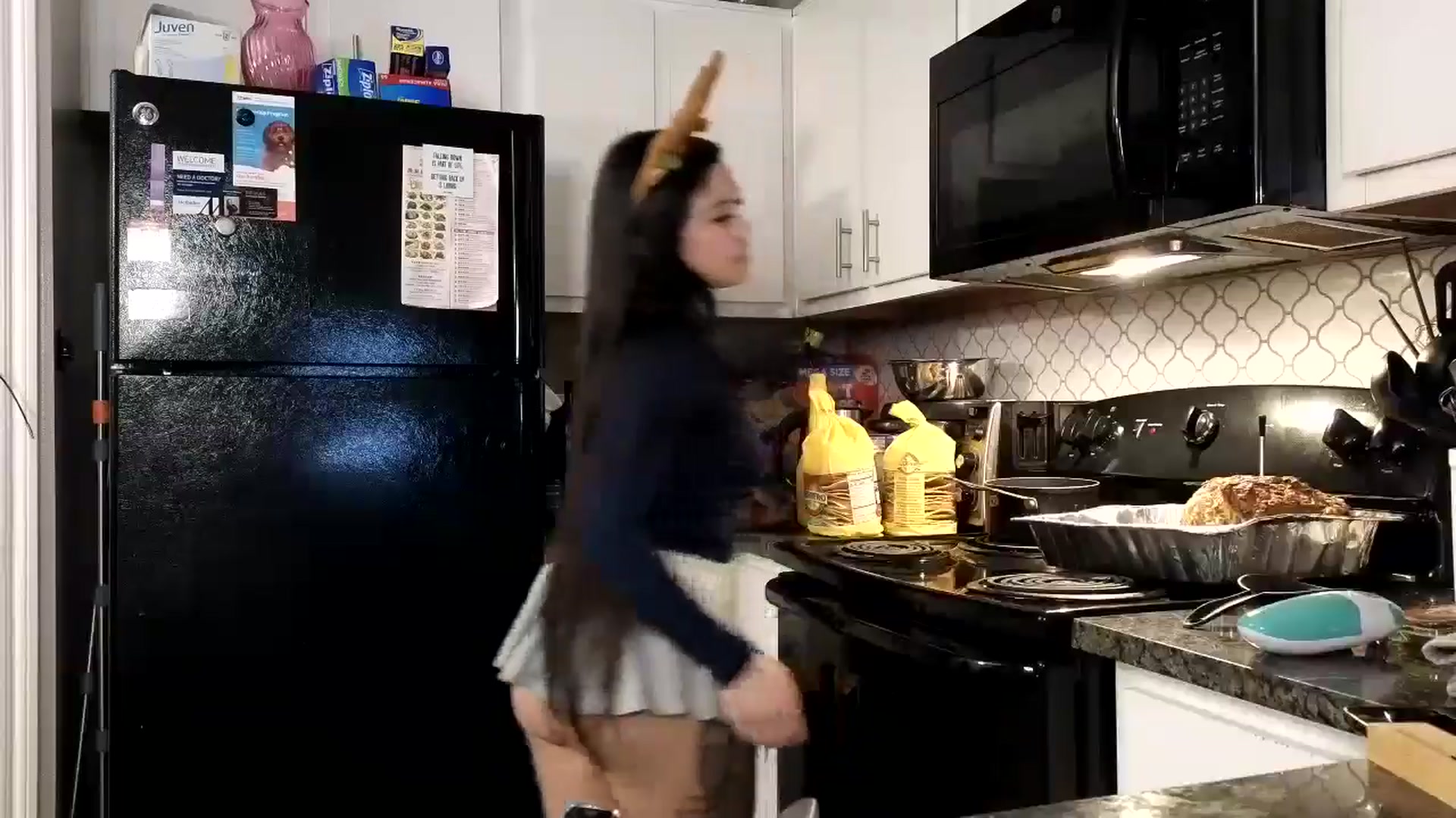 Gallery image thumbnail from dolllface's myfreecams stream on, 12/24/2024, 10:54 image 5 of 20