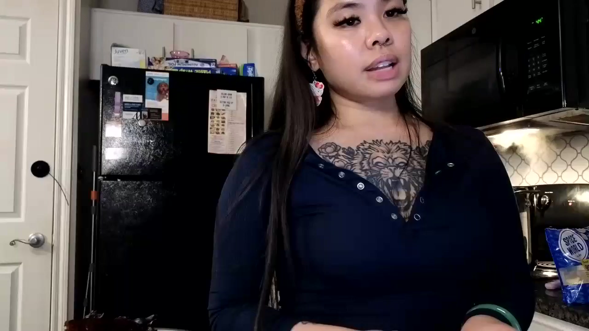 Gallery image thumbnail from dolllface's myfreecams stream on, 12/24/2024, 12:42 image 1 of 20