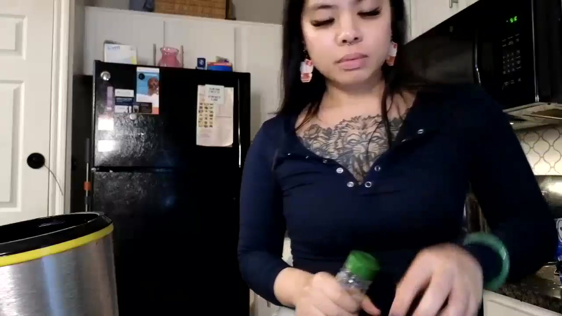 Gallery image thumbnail from dolllface's myfreecams stream on, 12/24/2024, 12:42 image 4 of 20