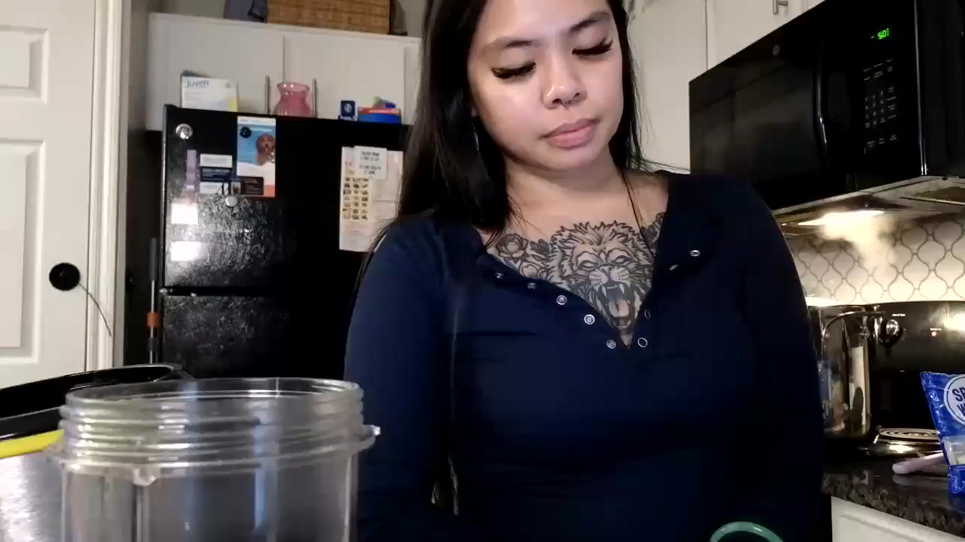 Gallery image thumbnail from dolllface's myfreecams stream on, 12/24/2024, 12:42 image 3 of 20