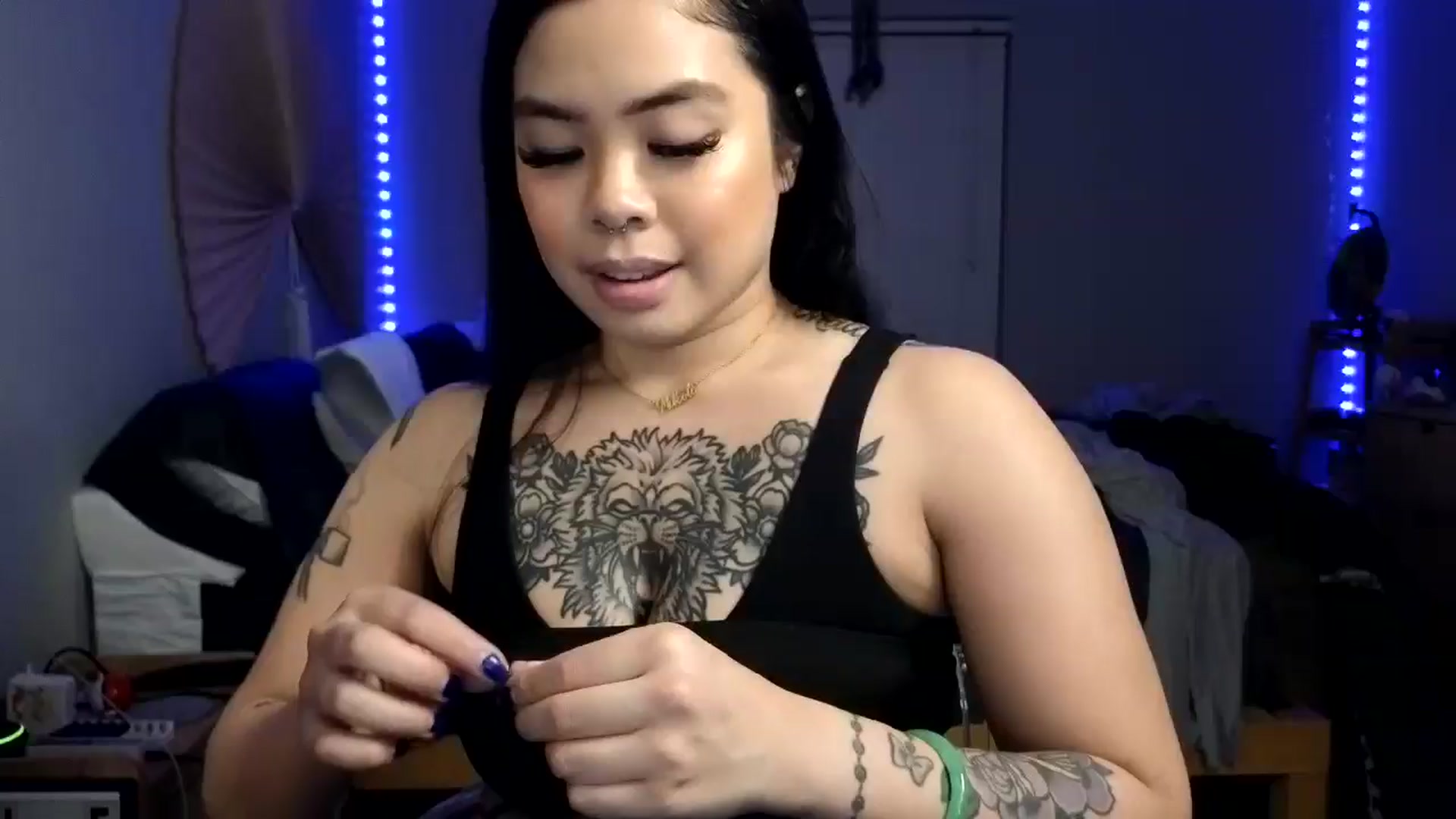 Gallery image thumbnail from dolllface's myfreecams stream on, 12/27/2024, 03:40 image 20 of 20