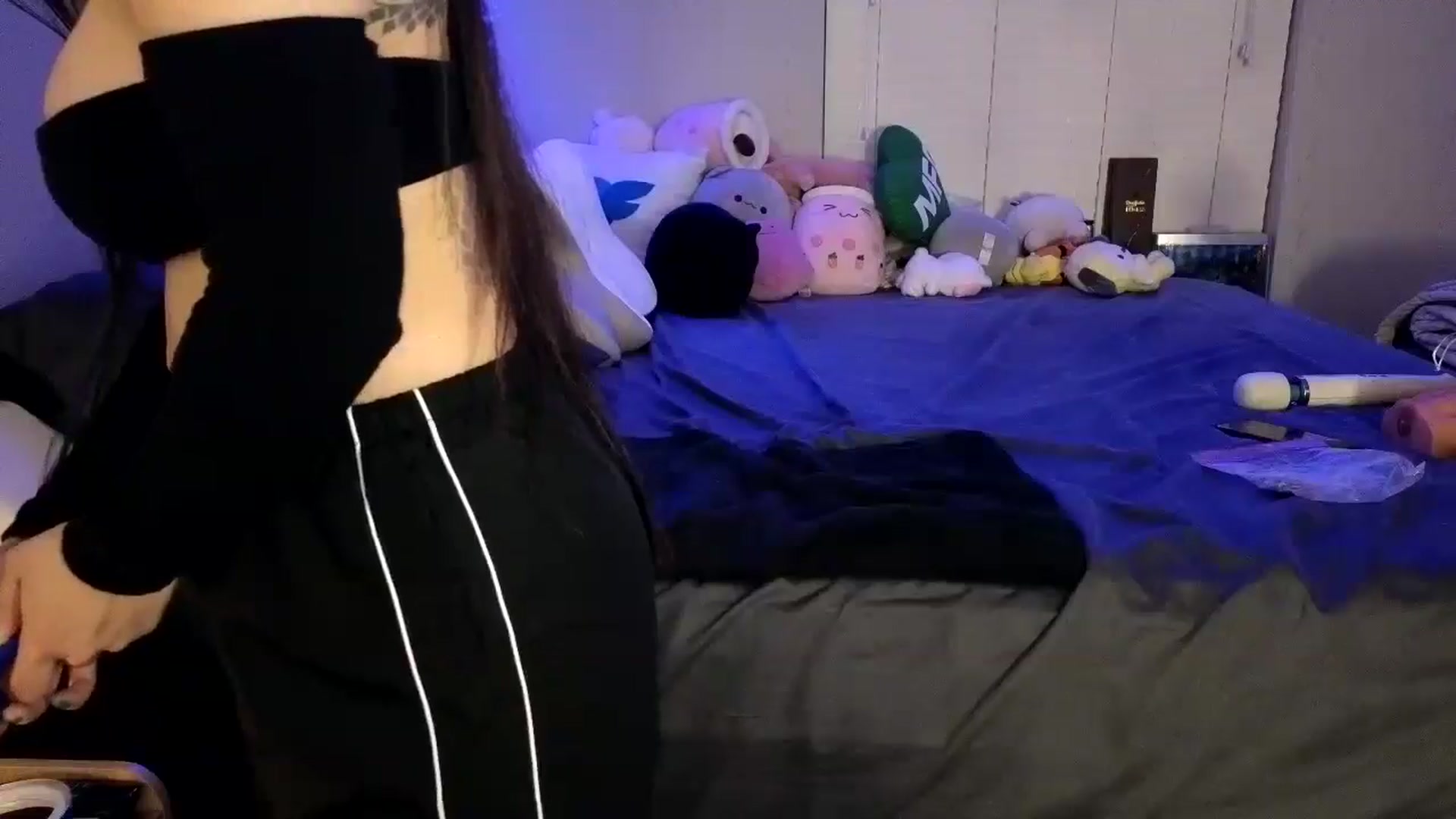 Gallery image thumbnail from dolllface's myfreecams stream on, 12/30/2024, 11:31 image 11 of 20