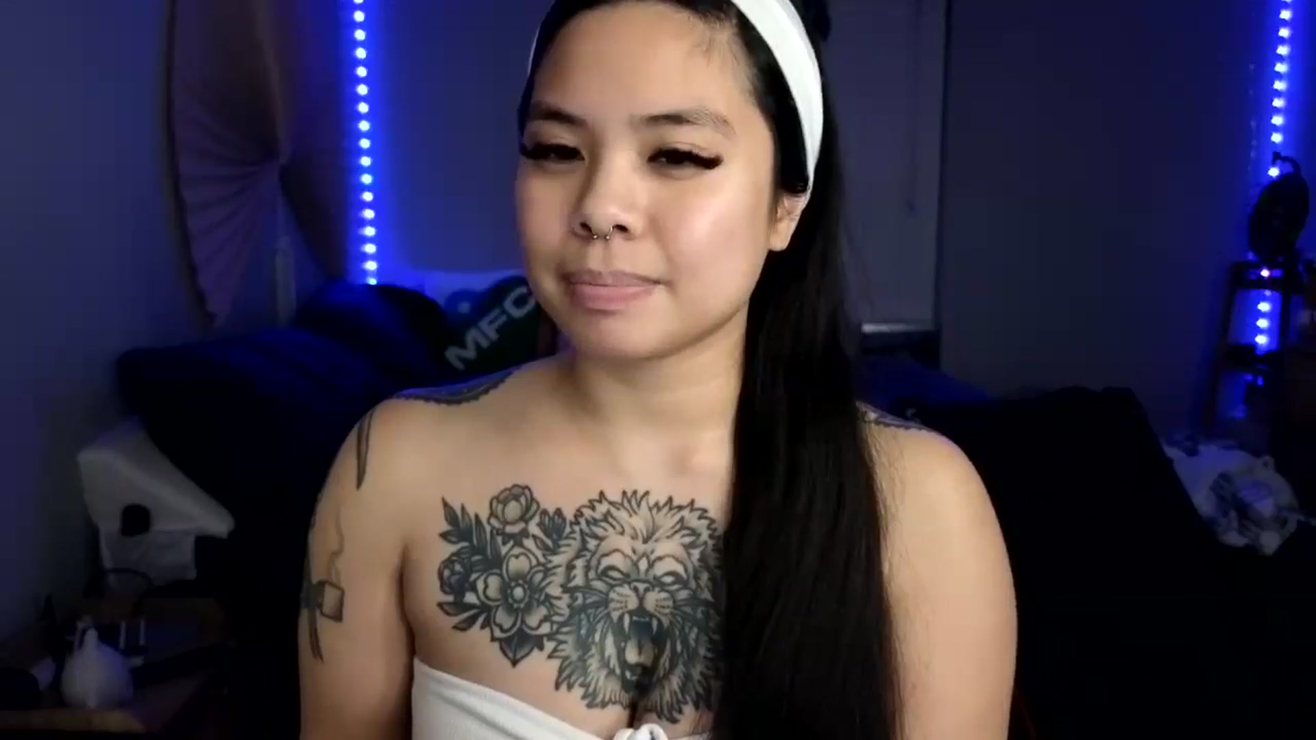 Gallery image thumbnail from dolllface's myfreecams stream on, 01/10/2025, 14:03 image 6 of 20