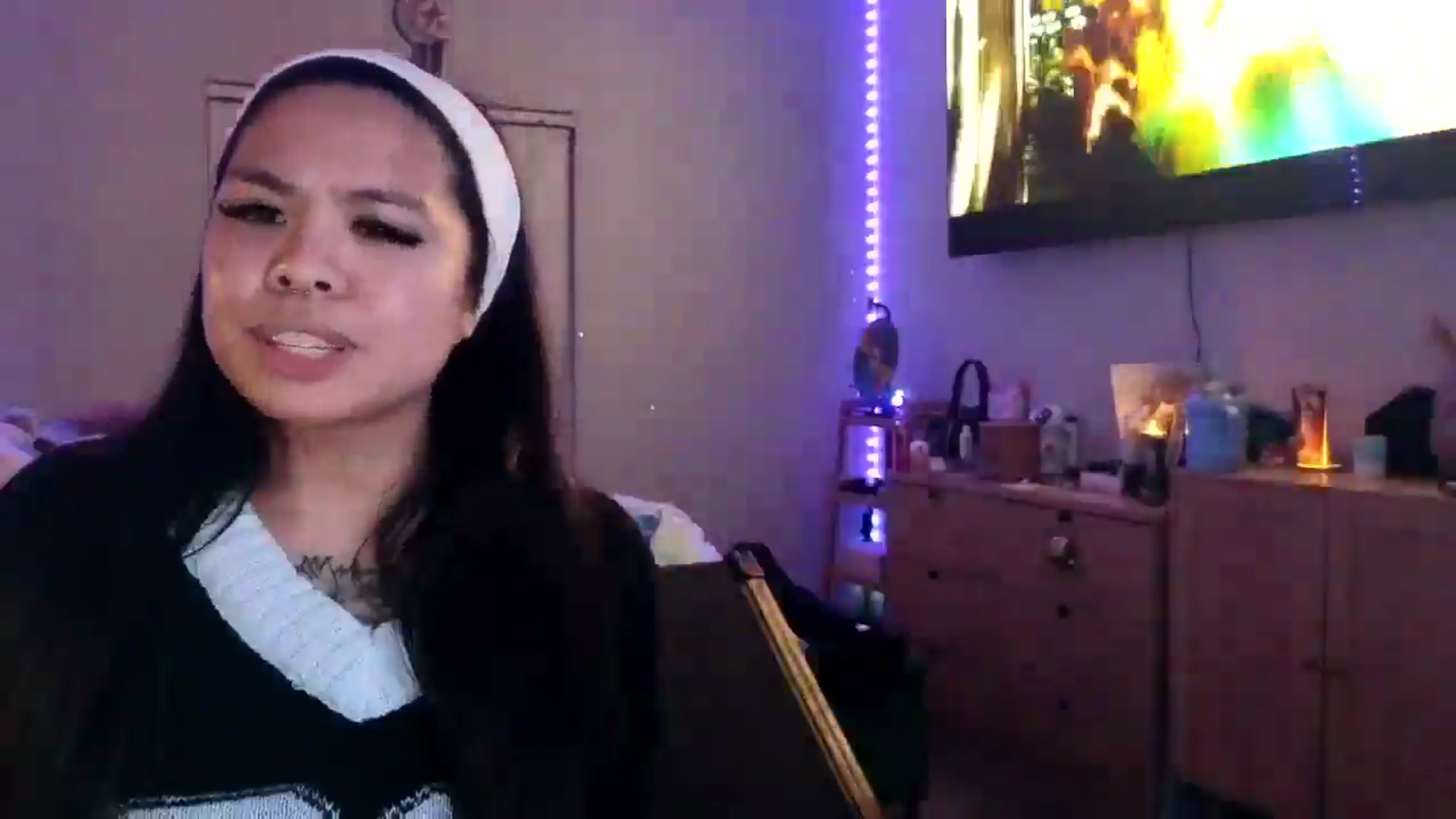 Gallery image thumbnail from dolllface's myfreecams stream on, 01/18/2025, 12:47 image 10 of 20