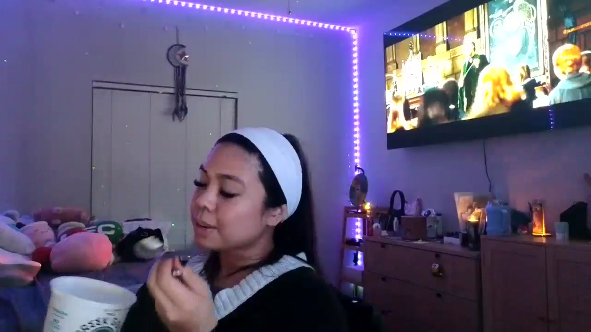 Gallery image thumbnail from dolllface's myfreecams stream on, 01/18/2025, 12:47 image 7 of 20