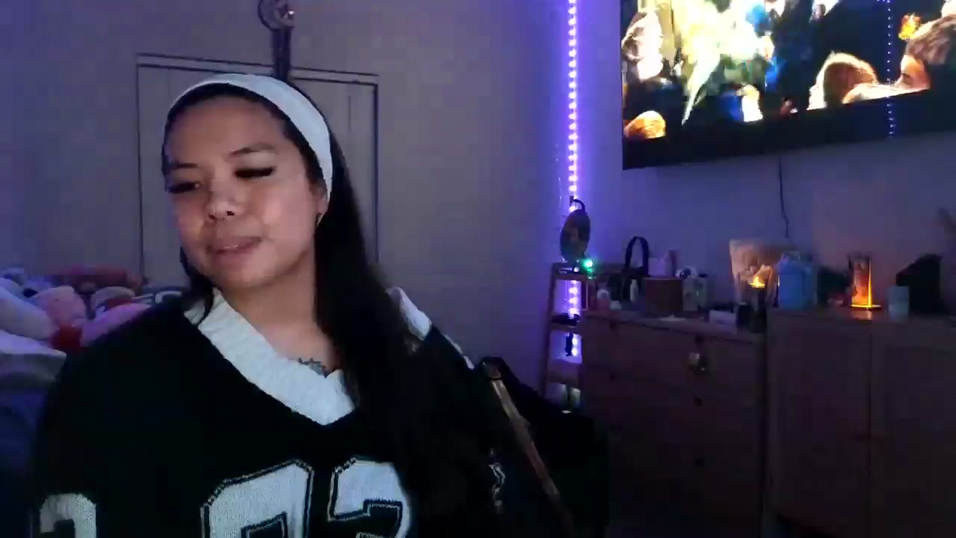 Gallery image thumbnail from dolllface's myfreecams stream on, 01/18/2025, 12:47 image 15 of 20