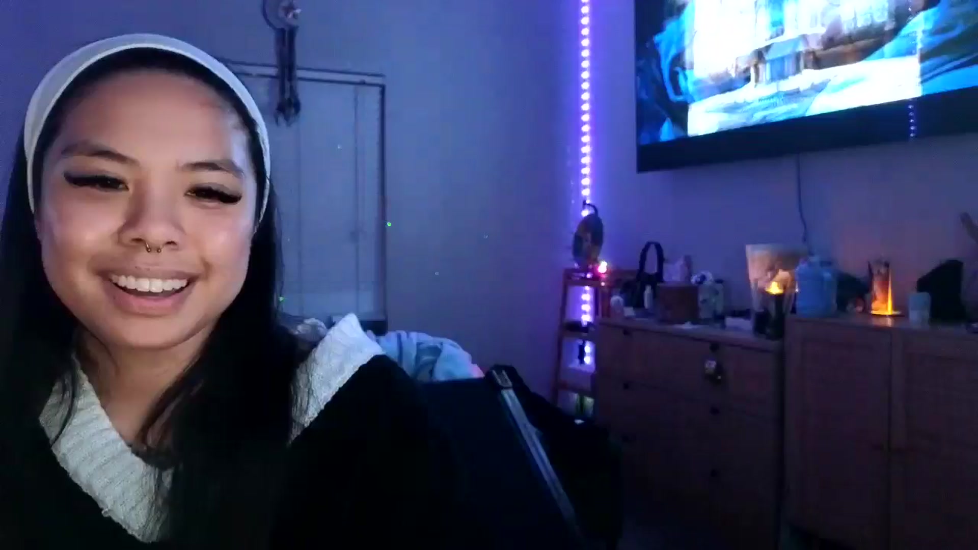 Gallery image thumbnail from dolllface's myfreecams stream on, 01/18/2025, 12:47 image 14 of 20