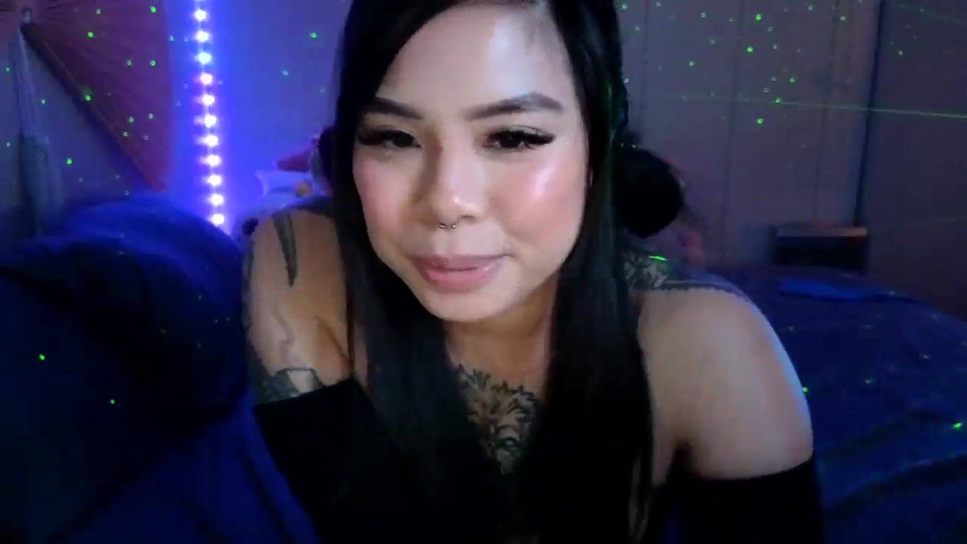 Gallery image thumbnail from dolllface's myfreecams stream on, 01/29/2025, 08:32 image 16 of 20