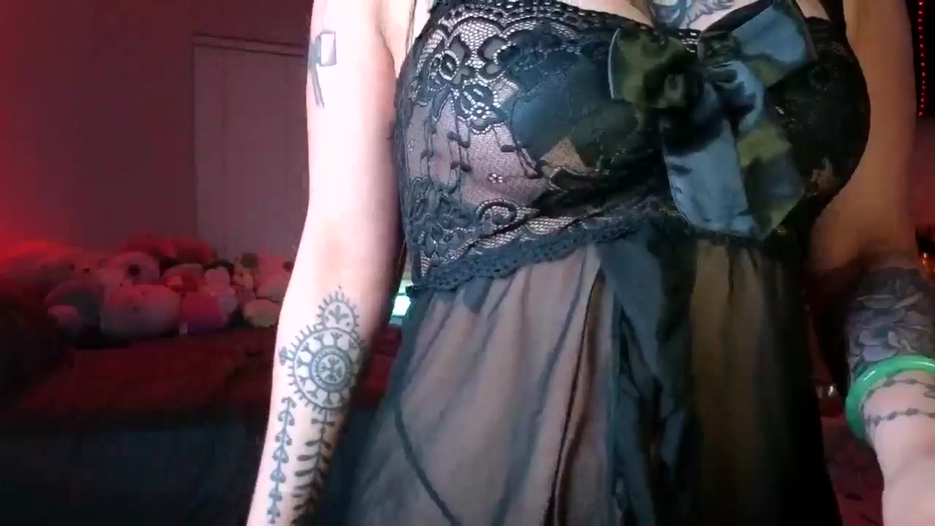 Gallery image thumbnail from dolllface's myfreecams stream on, 02/15/2025, 12:49 image 2 of 20