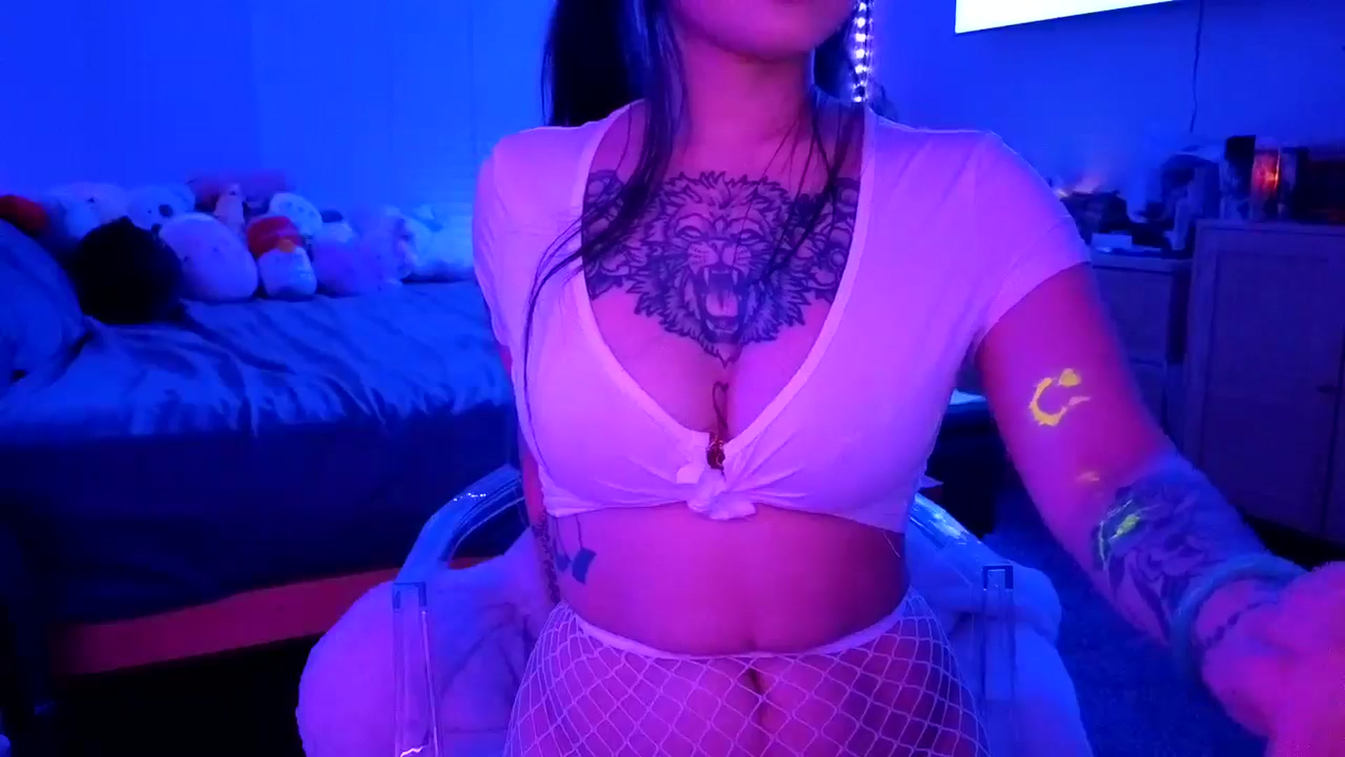Gallery image thumbnail from dolllface's myfreecams stream on, 02/19/2025, 07:06 image 13 of 20