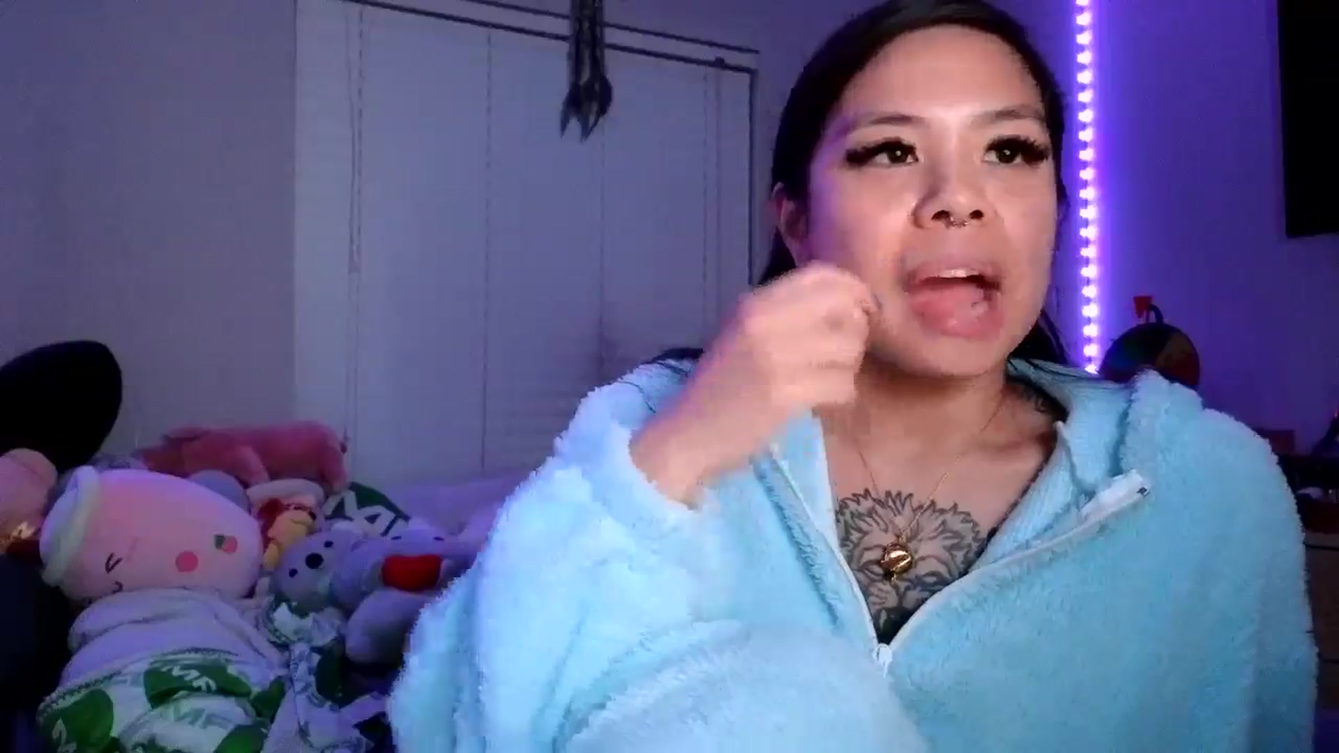Gallery image thumbnail from dolllface's myfreecams stream on, 02/20/2025, 07:20 image 7 of 20