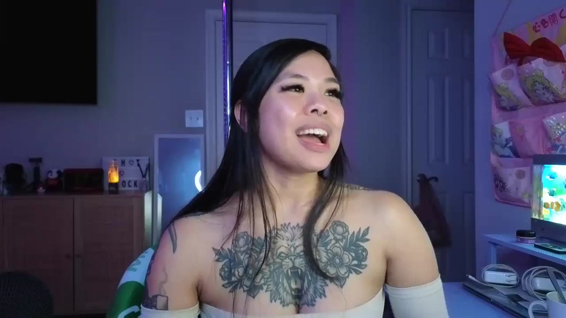Gallery image thumbnail from dolllface's myfreecams stream on, 02/26/2025, 10:04 image 14 of 20