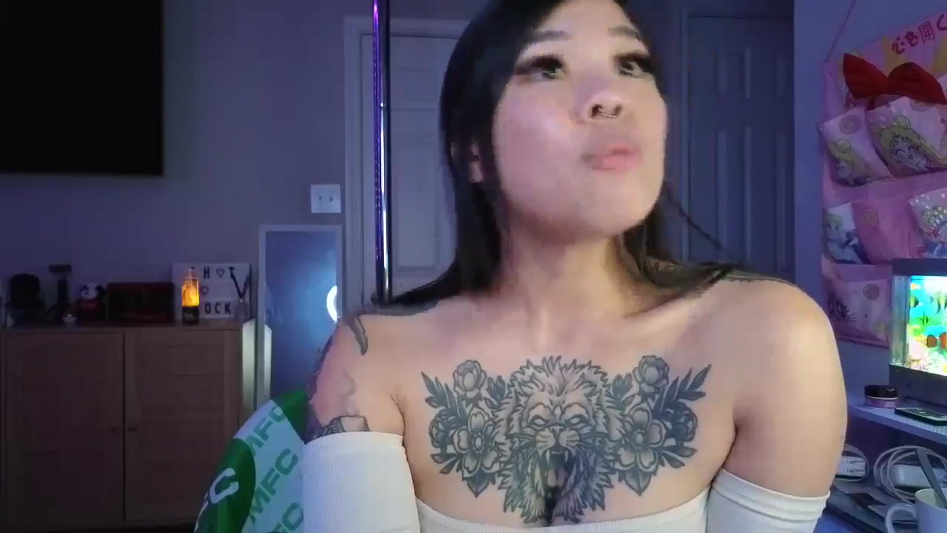 Gallery image thumbnail from dolllface's myfreecams stream on, 02/26/2025, 10:14 image 10 of 20