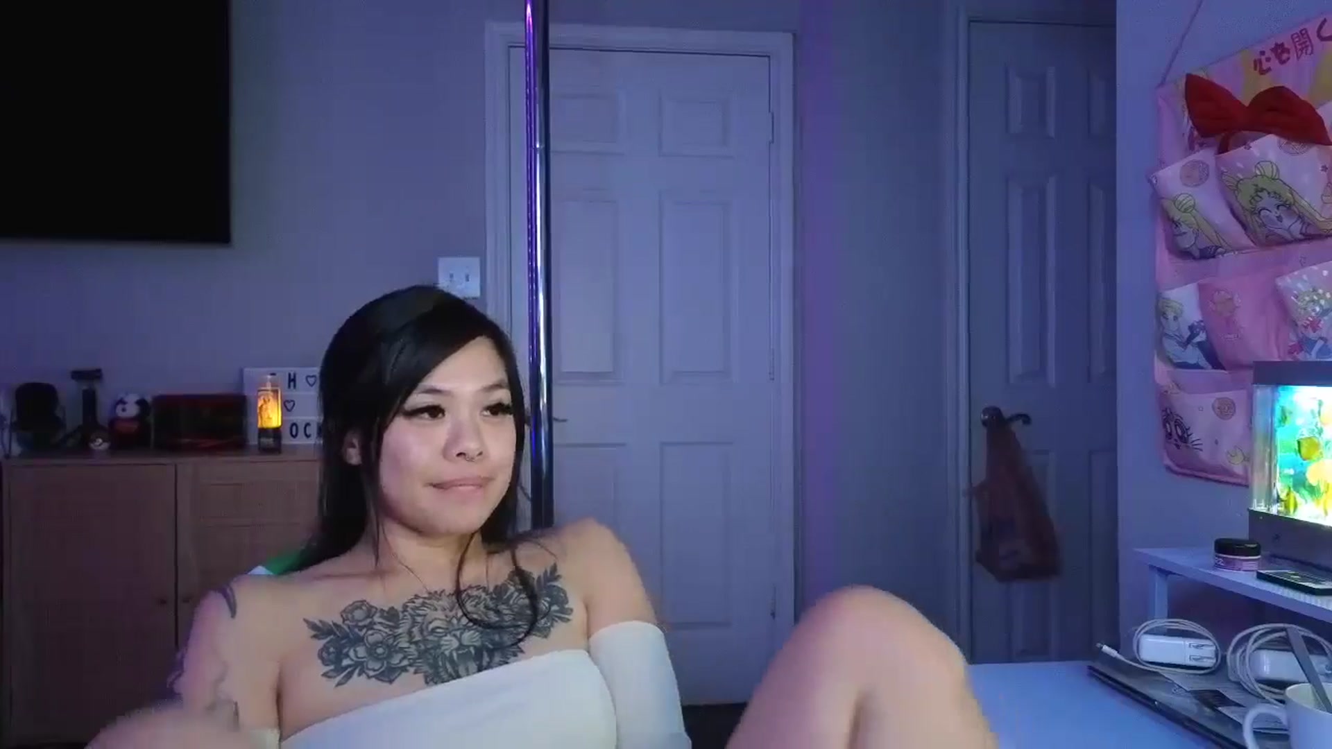 Gallery image thumbnail from dolllface's myfreecams stream on, 02/26/2025, 10:14 image 6 of 20