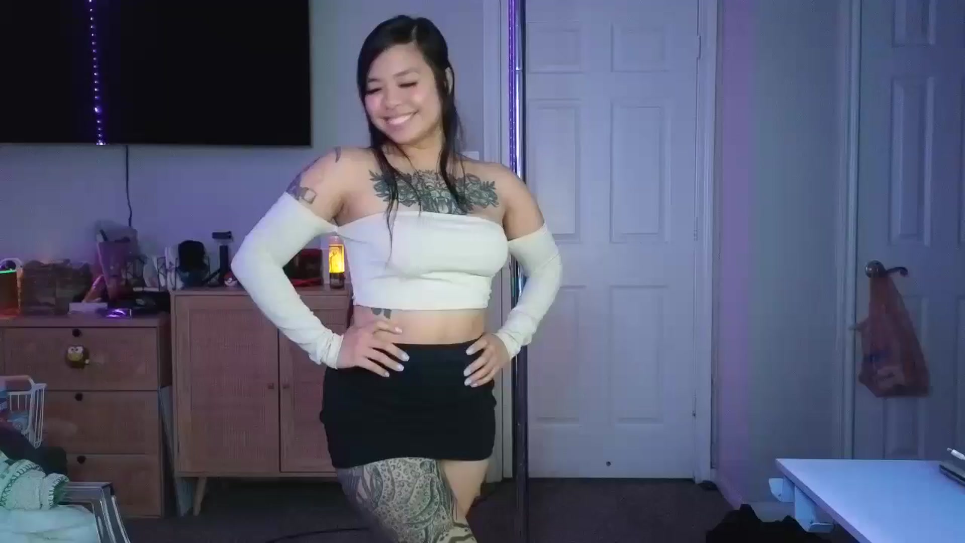Gallery image thumbnail from dolllface's myfreecams stream on, 02/26/2025, 12:34 image 1 of 20