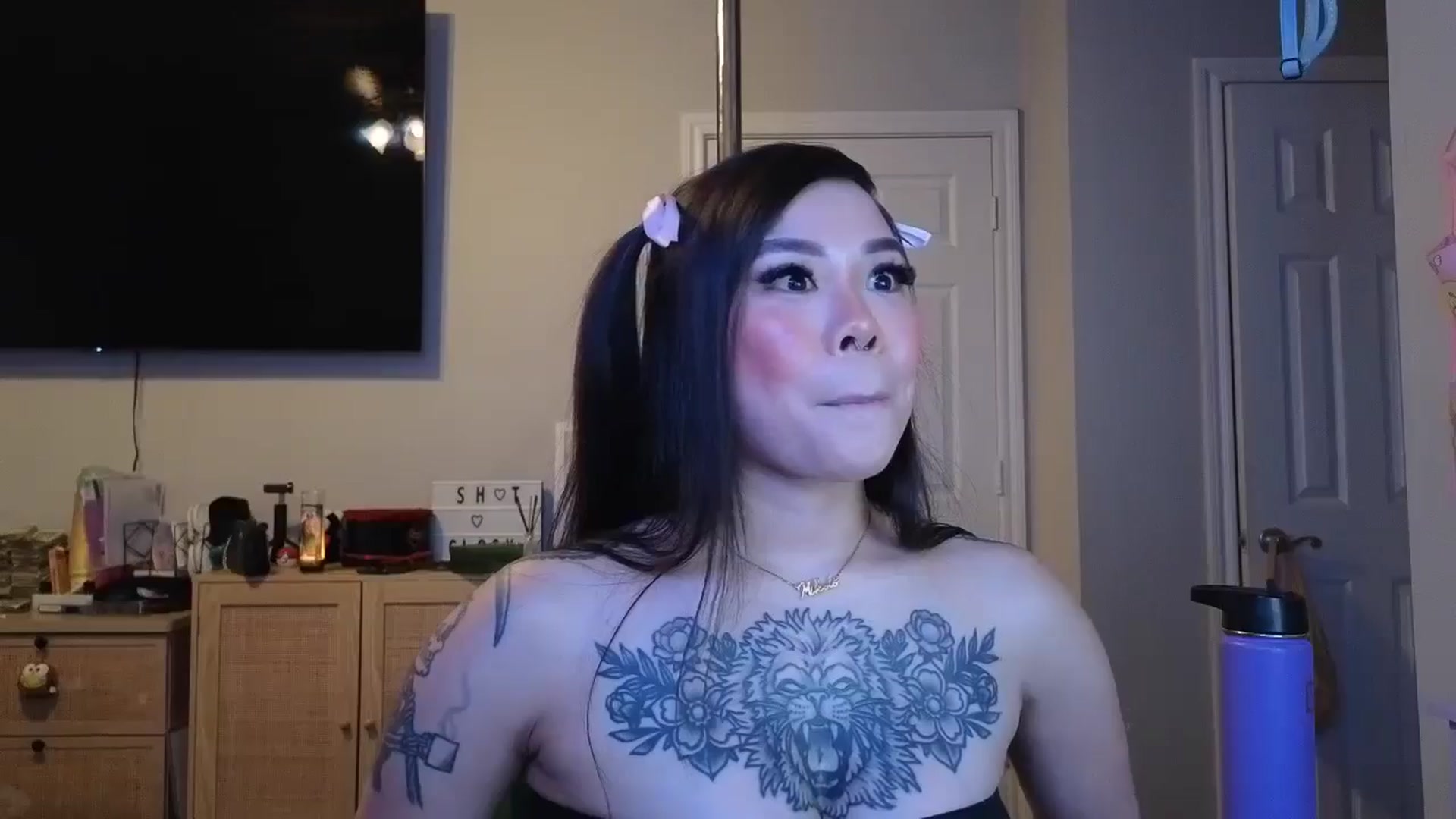 Gallery image thumbnail from dolllface's myfreecams stream on, 02/28/2025, 03:37 image 15 of 20