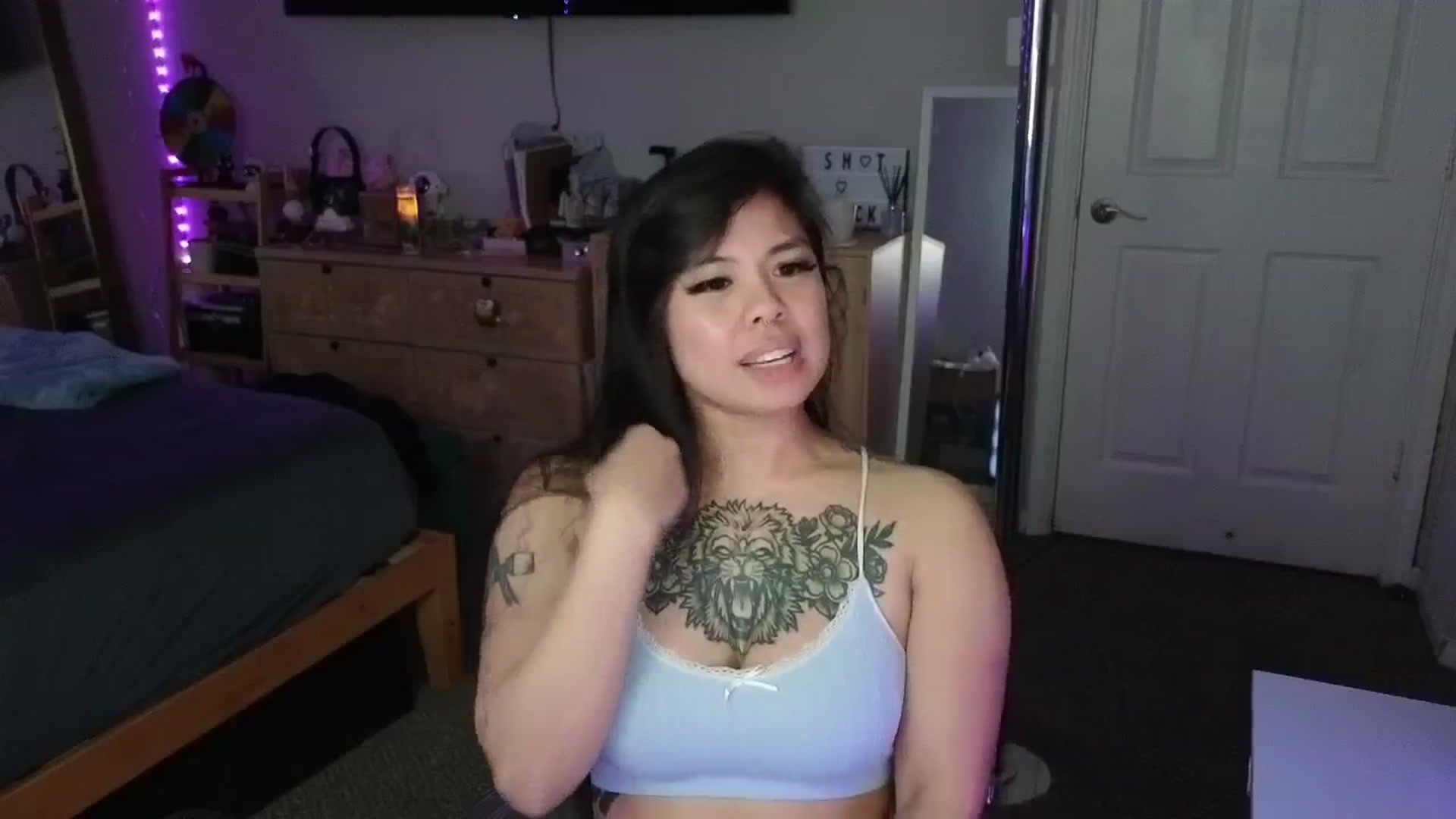 Gallery image thumbnail from dolllface's myfreecams stream on, 03/12/2025, 08:48 image 4 of 20