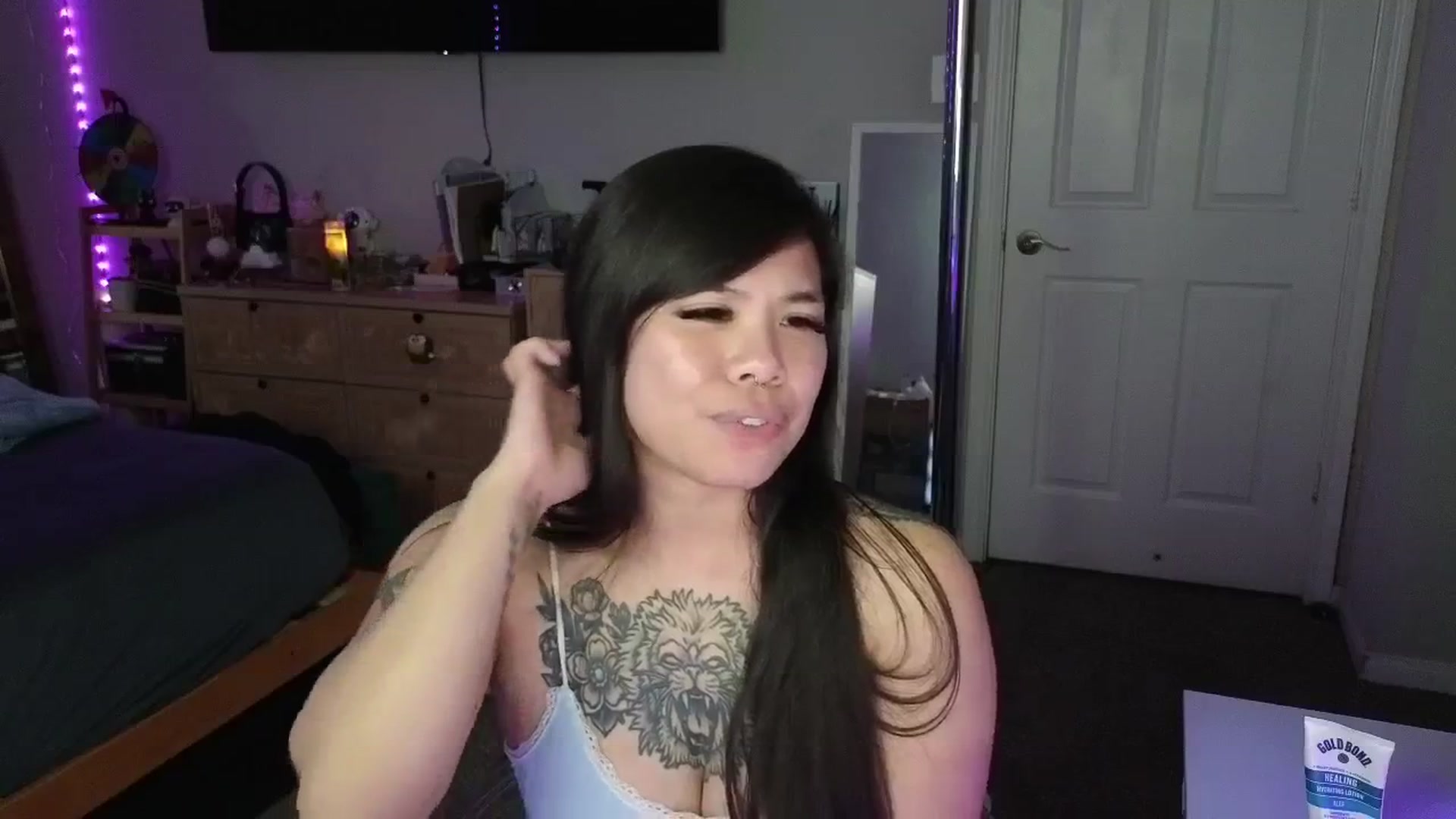 Gallery image thumbnail from dolllface's myfreecams stream on, 03/12/2025, 08:48 image 9 of 20