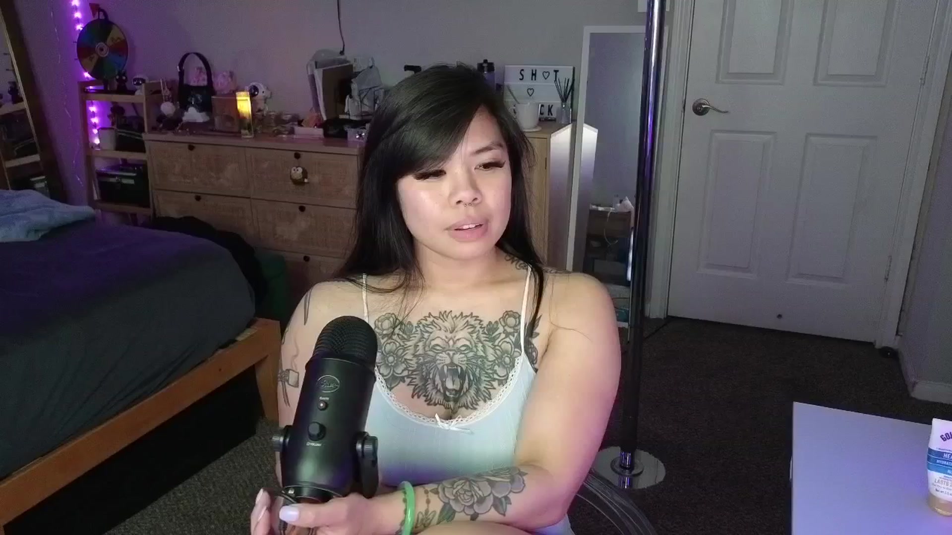 Gallery image thumbnail from dolllface's myfreecams stream on, 03/12/2025, 08:48 image 1 of 20