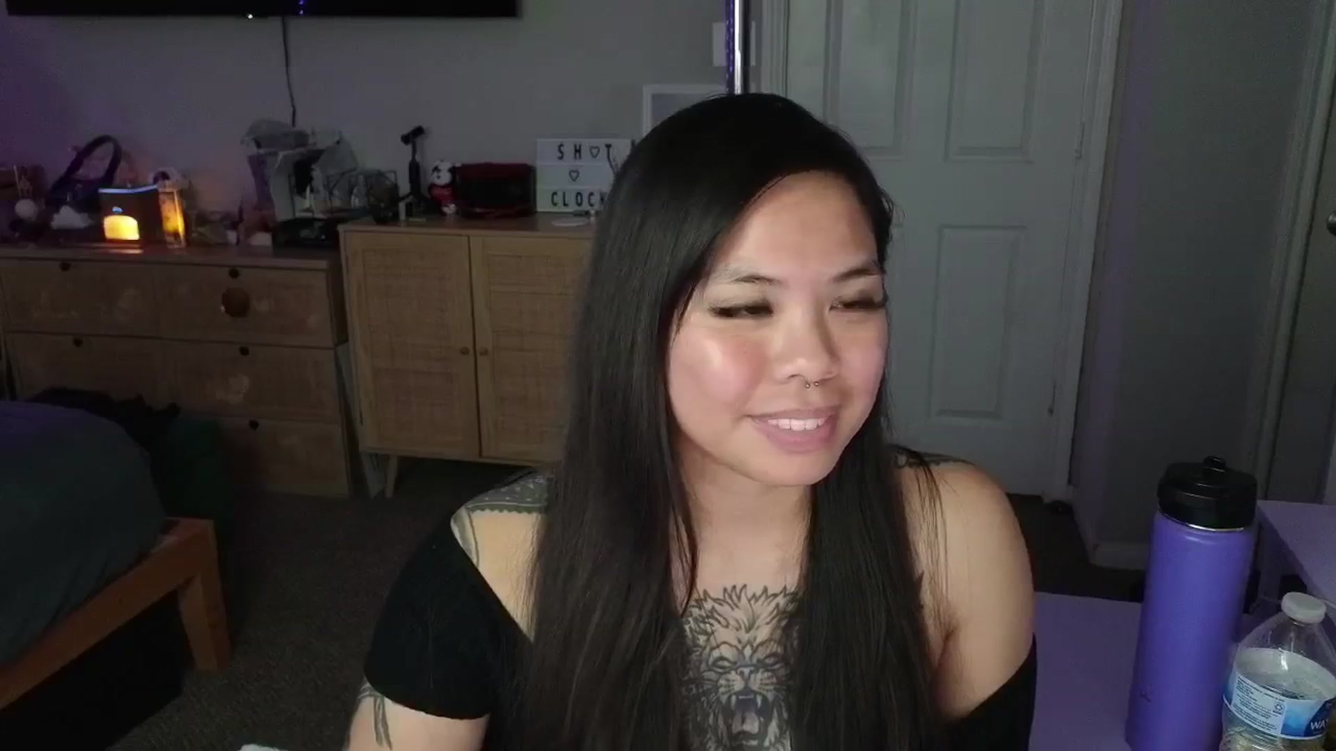 Gallery image thumbnail from dolllface's myfreecams stream on, 03/14/2025, 11:26 image 10 of 20