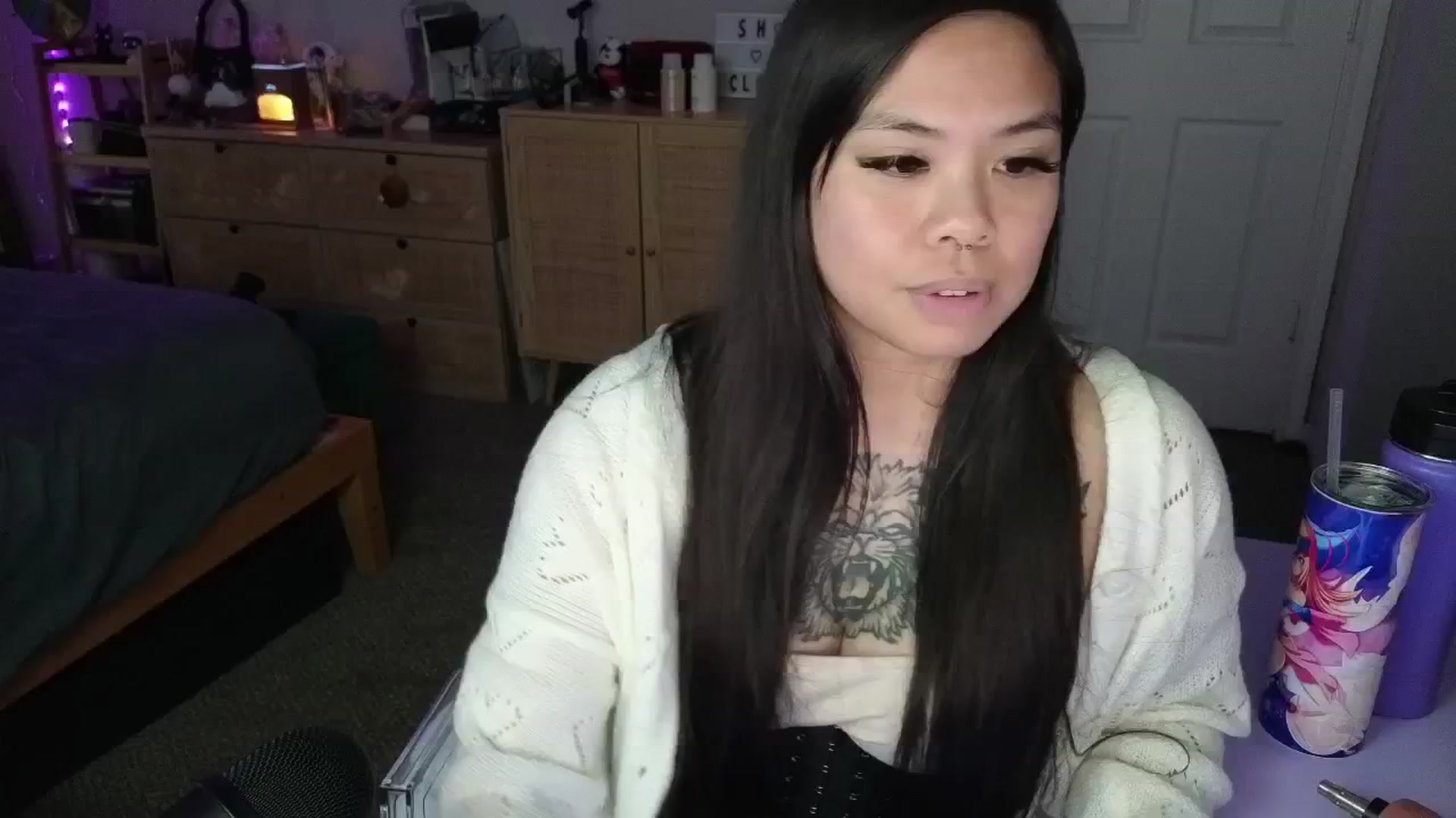 Gallery image thumbnail from dolllface's myfreecams stream on, 03/15/2025, 10:11 image 13 of 20