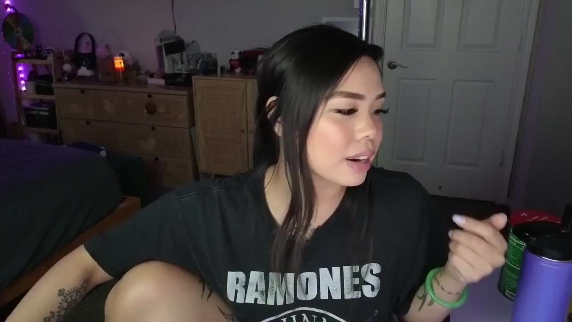 Gallery image thumbnail from dolllface's myfreecams stream on, 03/17/2025, 10:06 image 20 of 20