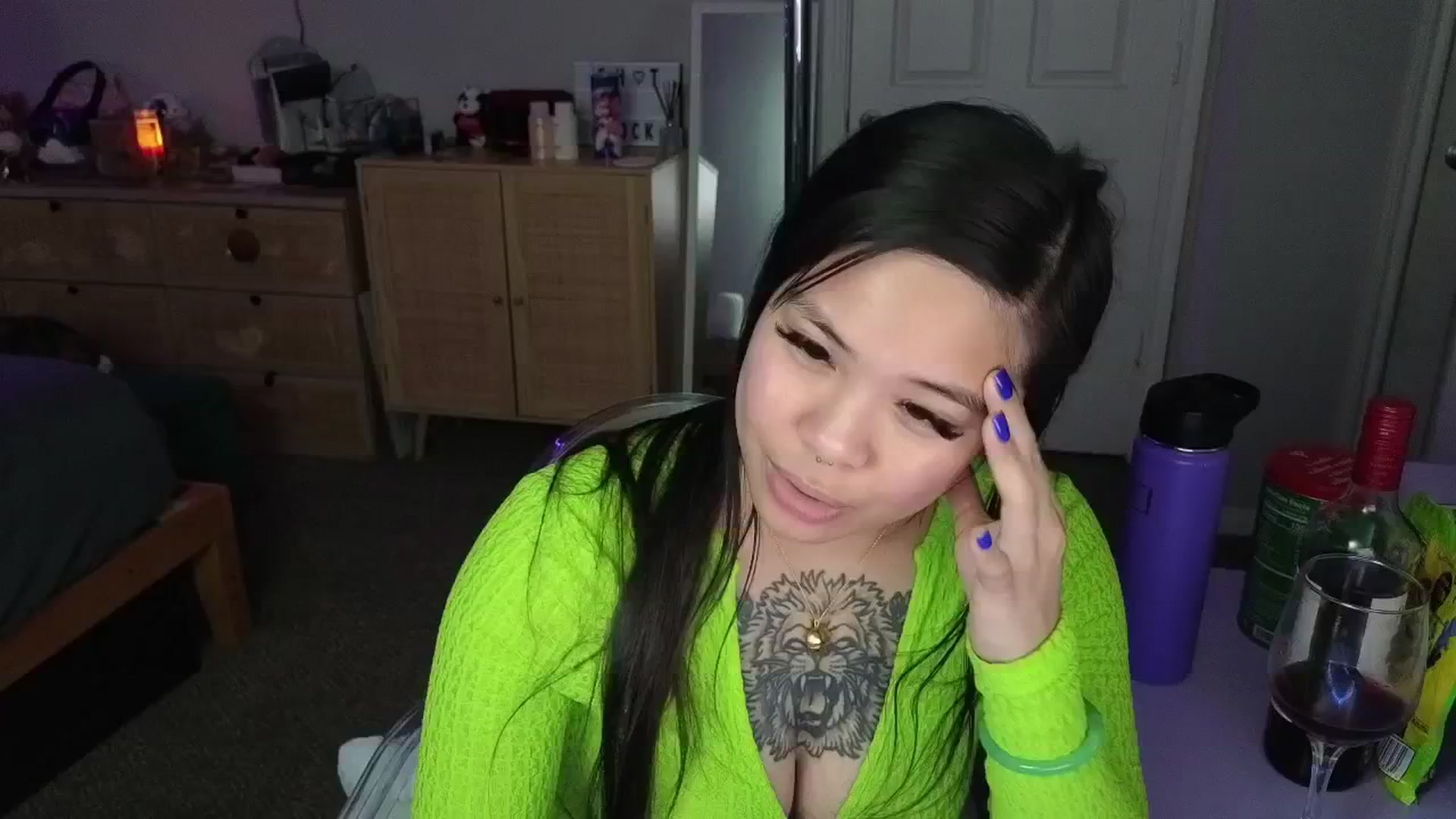 Gallery image thumbnail from dolllface's myfreecams stream on, 03/18/2025, 07:03 image 6 of 20