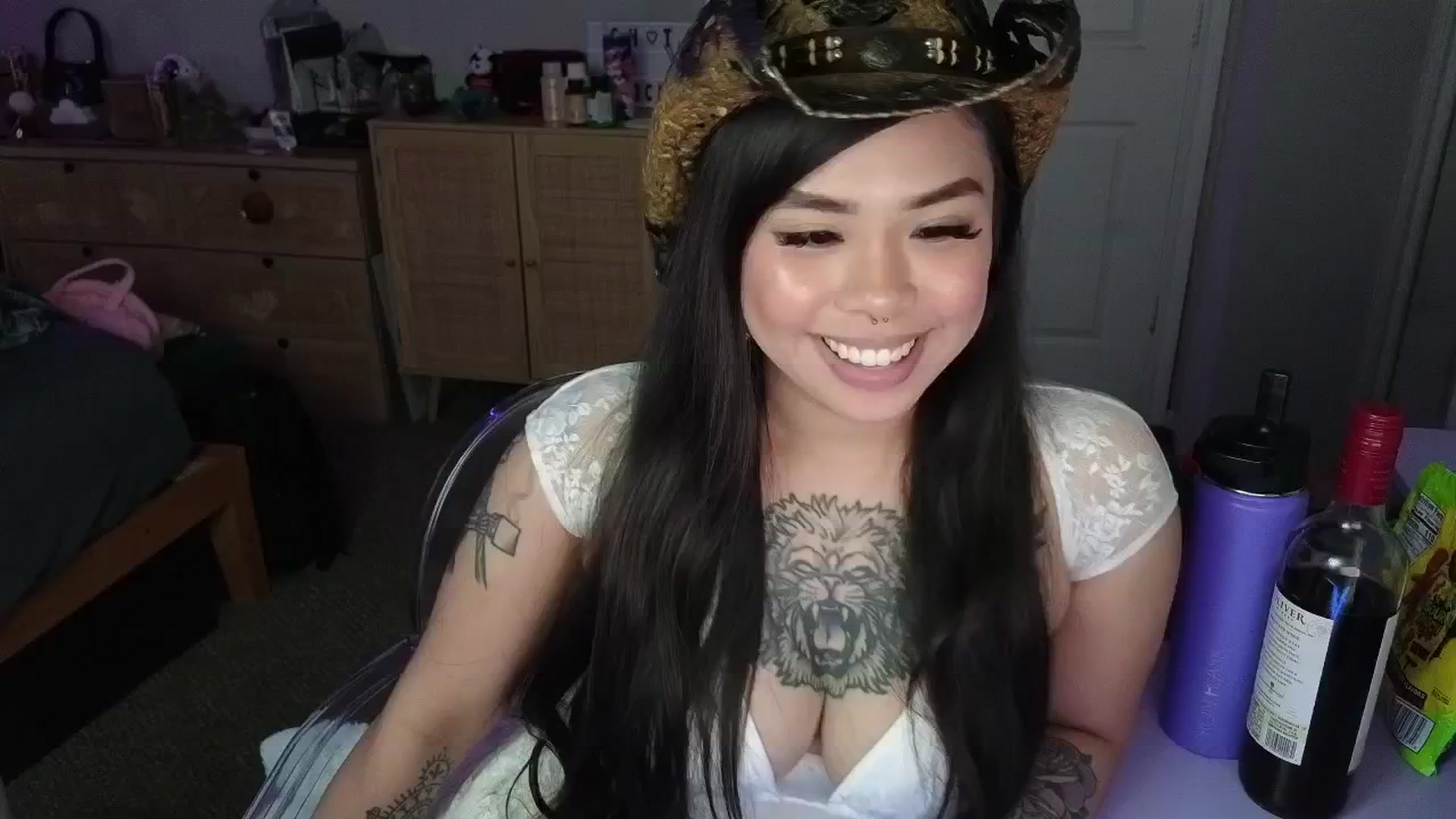 Gallery image thumbnail from dolllface's myfreecams stream on, 03/20/2025, 09:00 image 1 of 20