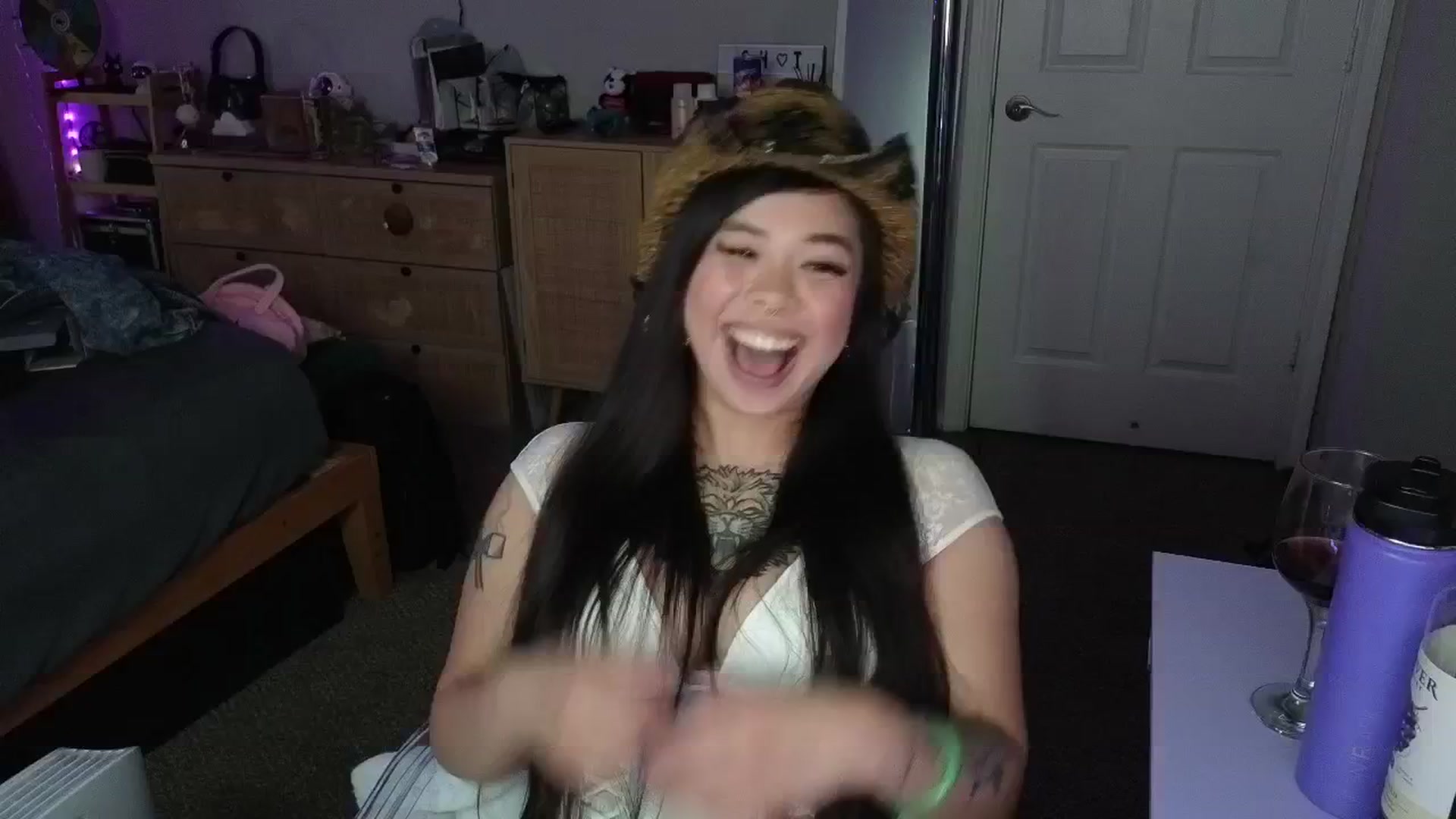 Gallery image thumbnail from dolllface's myfreecams stream on, 03/20/2025, 09:00 image 14 of 20
