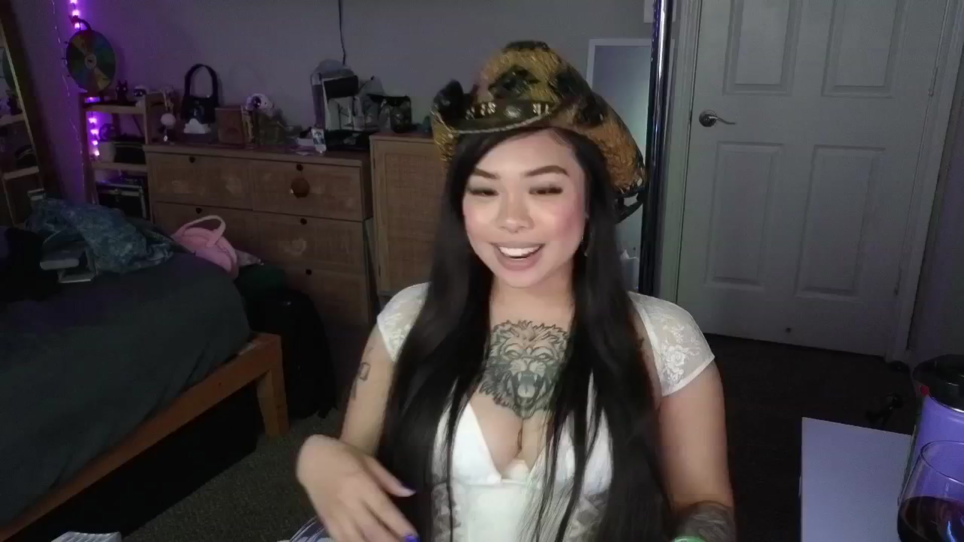 Gallery image thumbnail from dolllface's myfreecams stream on, 03/20/2025, 09:00 image 7 of 20