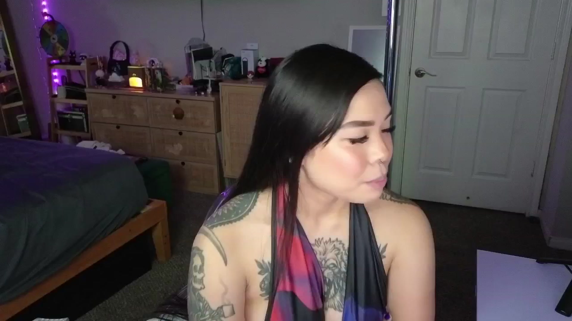 Gallery image thumbnail from dolllface's myfreecams stream on, 03/21/2025, 11:08 image 3 of 20