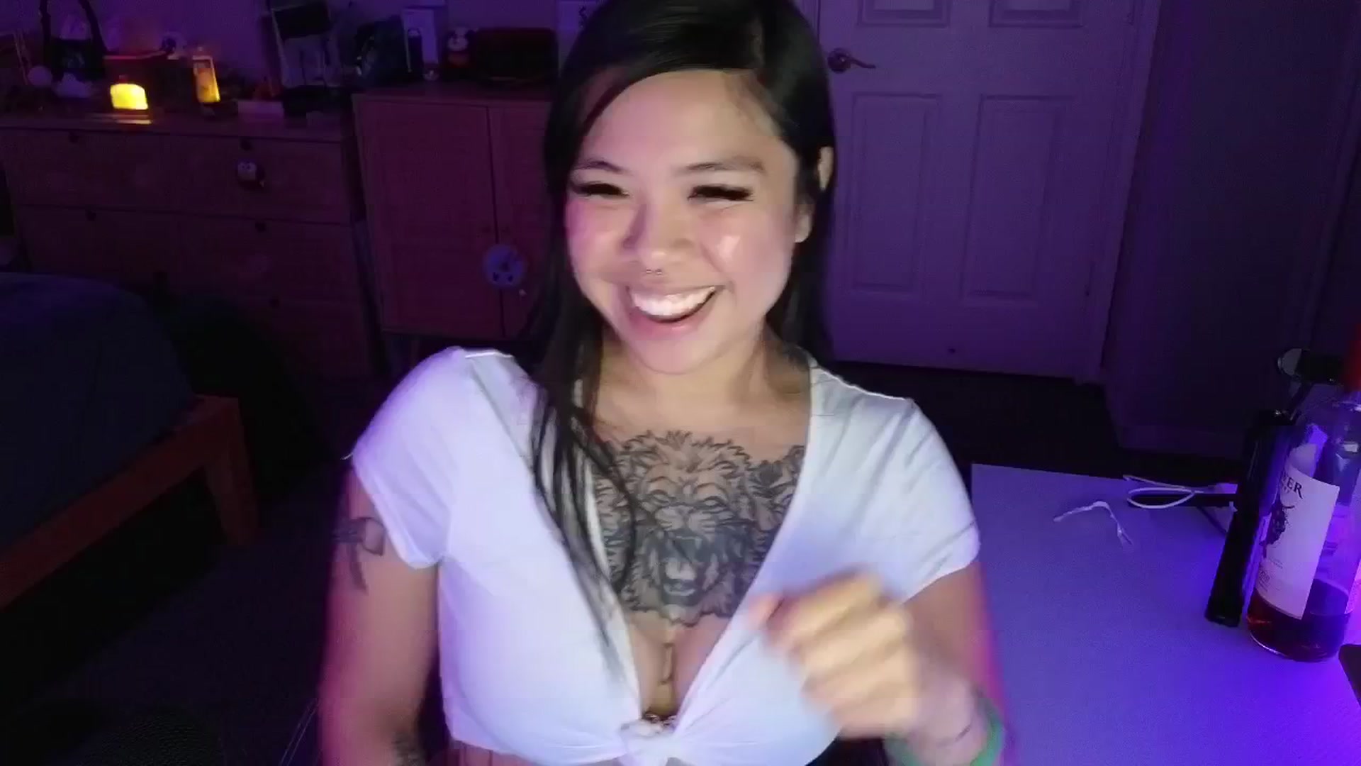 Gallery image thumbnail from dolllface's myfreecams stream on, 03/25/2025, 05:43 image 13 of 20