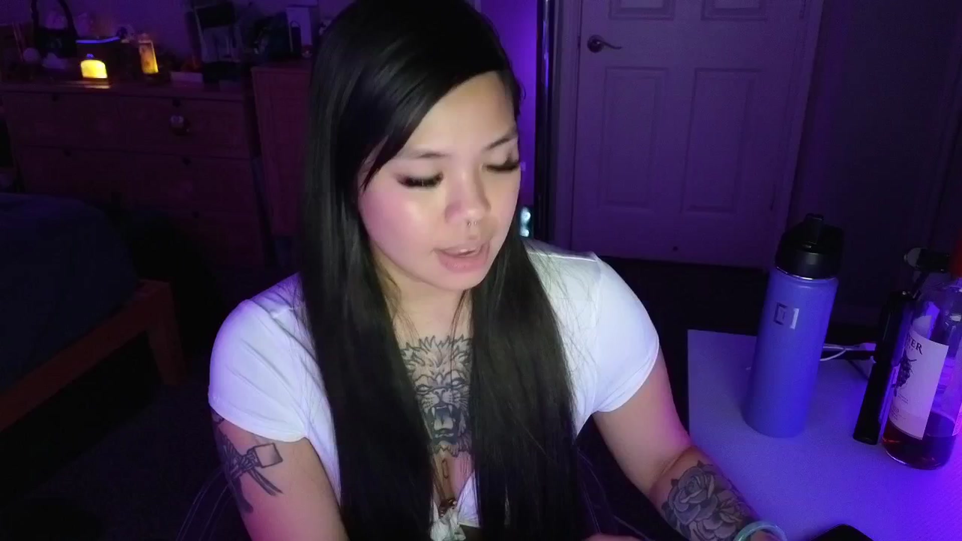 Gallery image thumbnail from dolllface's myfreecams stream on, 03/25/2025, 08:13 image 2 of 20