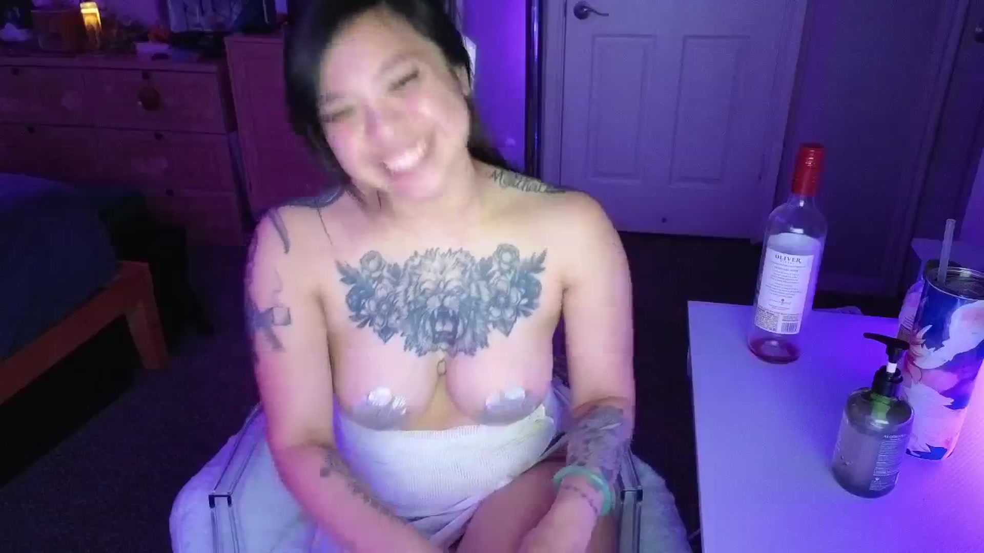 Gallery image thumbnail from dolllface's myfreecams stream on, 03/27/2025, 11:38 image 20 of 20