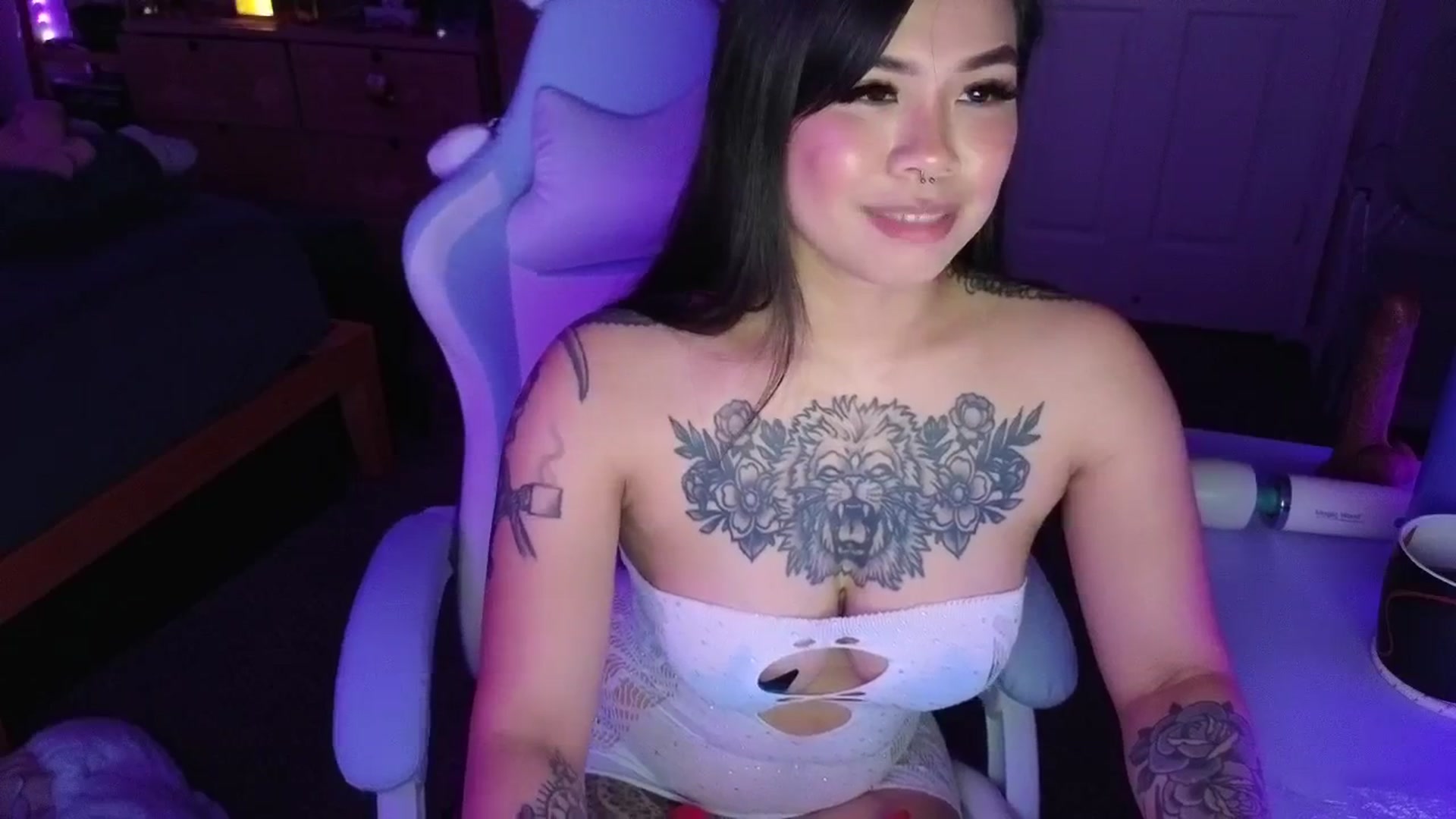 Gallery image thumbnail from dolllface's myfreecams stream on, 04/05/2025, 12:38 image 5 of 20