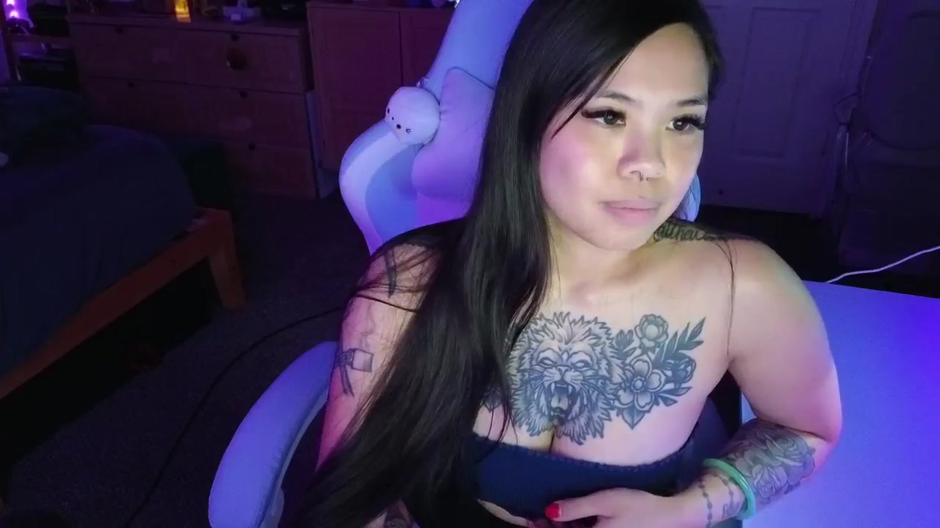 Gallery image thumbnail from dolllface's myfreecams stream on, 04/10/2025, 08:35 image 20 of 20