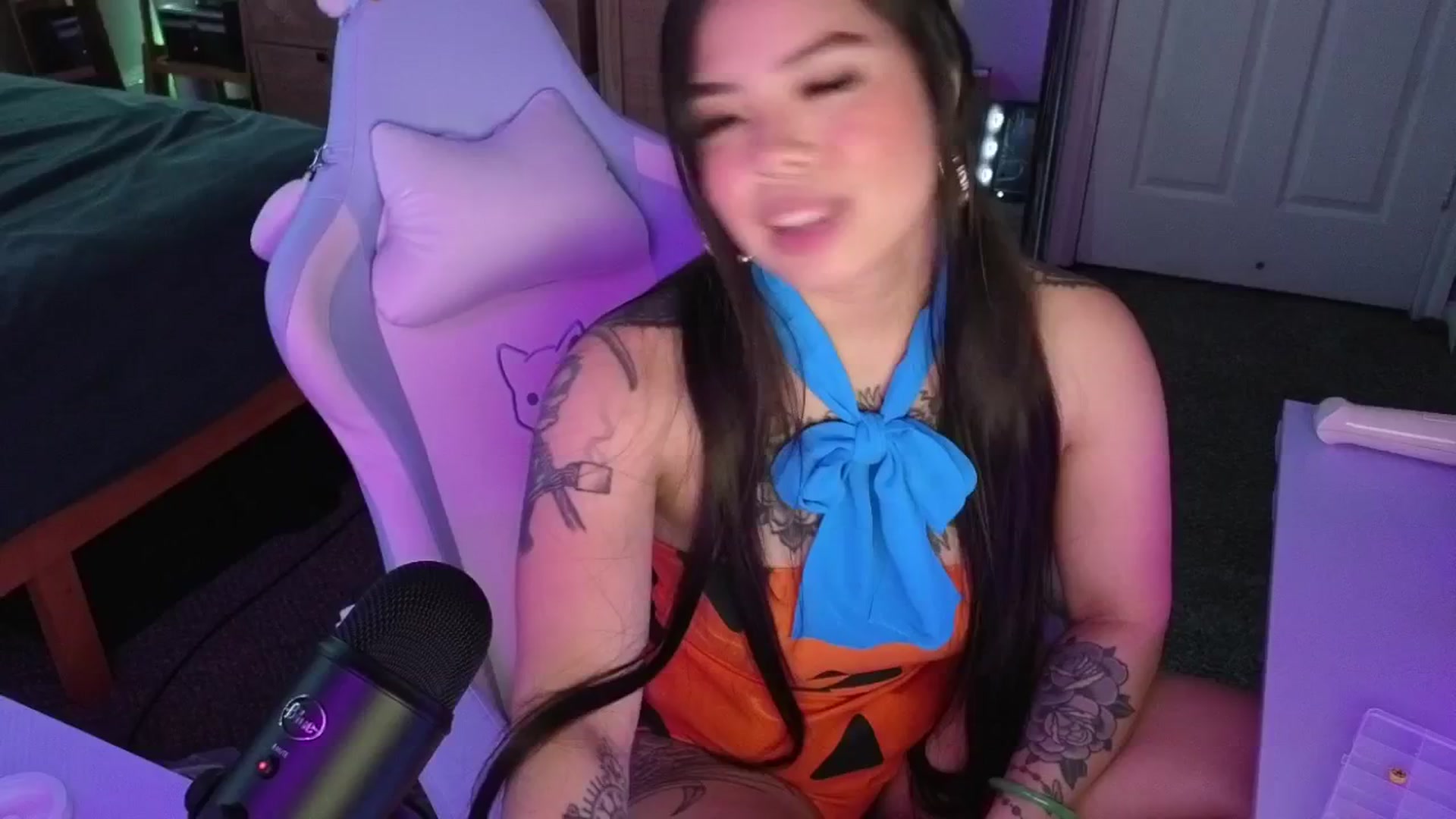 Gallery image thumbnail from dolllface's myfreecams stream on, 05/03/2025, 10:02 image 17 of 20