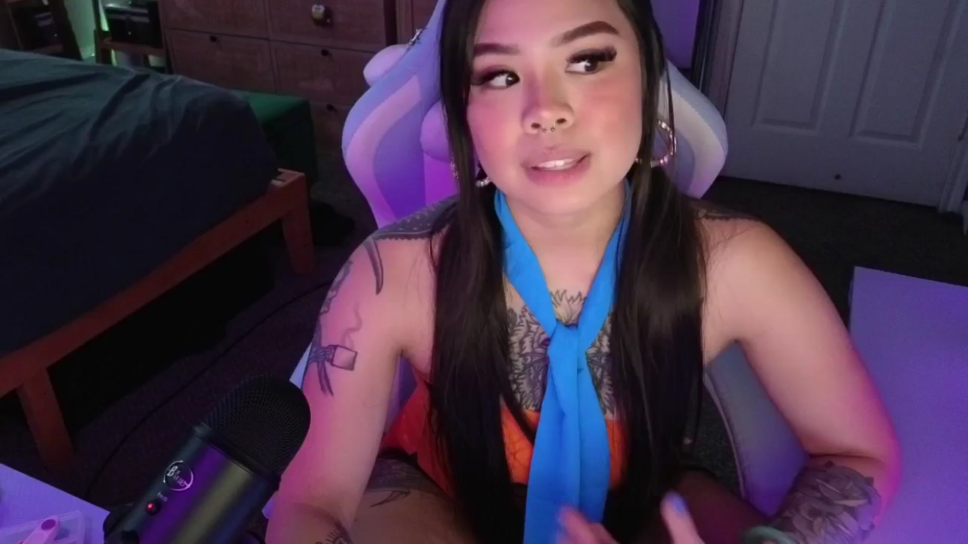 Gallery image thumbnail from dolllface's myfreecams stream on, 05/03/2025, 10:02 image 1 of 20