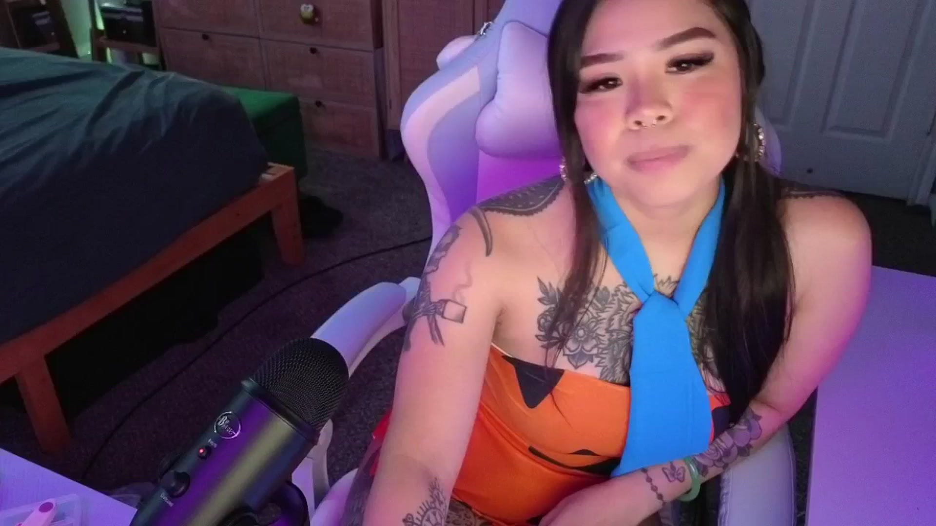 Gallery image thumbnail from dolllface's myfreecams stream on, 05/03/2025, 10:02 image 7 of 20