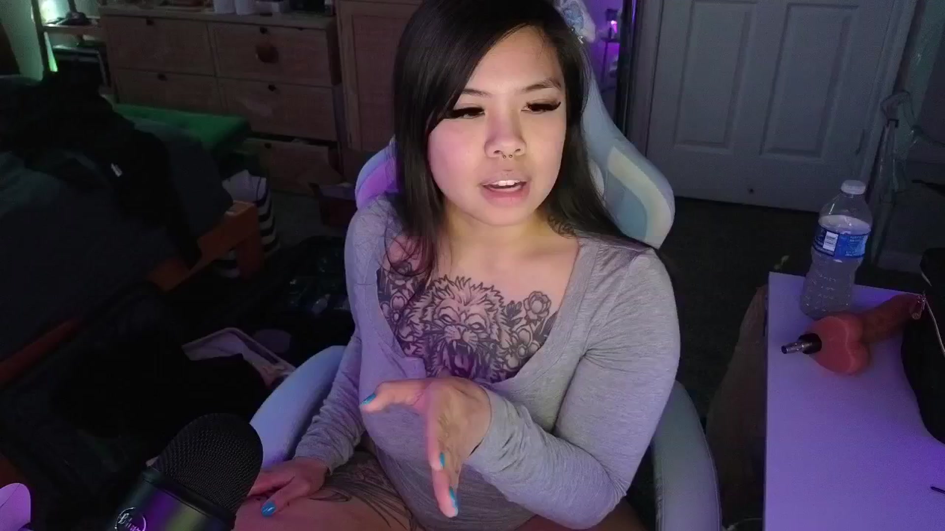 Gallery image thumbnail from dolllface's myfreecams stream on, 05/15/2025, 07:13 image 12 of 20