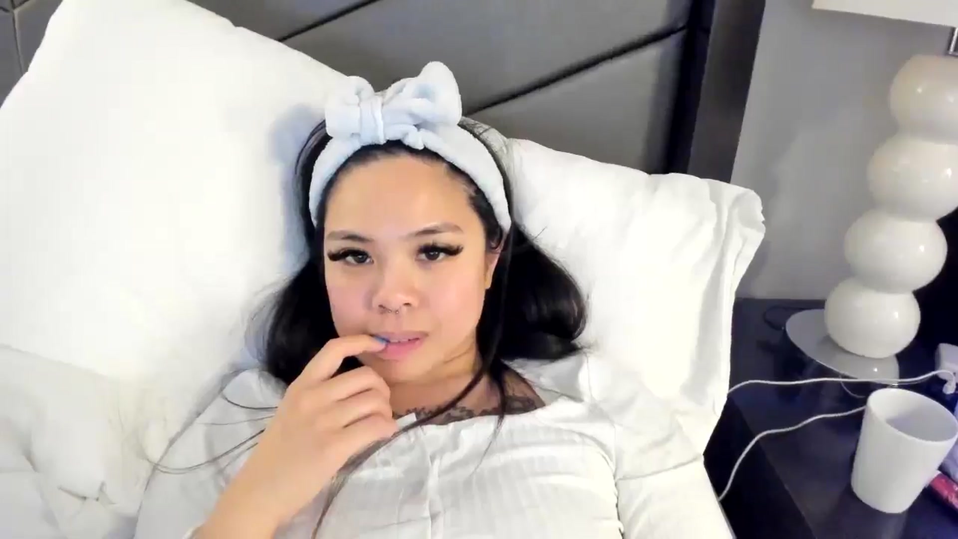 Gallery image thumbnail from dolllface's myfreecams stream on, 05/20/2025, 06:26 image 4 of 20