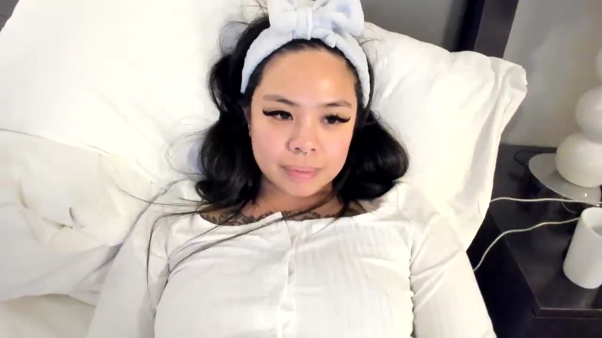 Gallery image thumbnail from dolllface's myfreecams stream on, 05/20/2025, 06:26 image 14 of 20